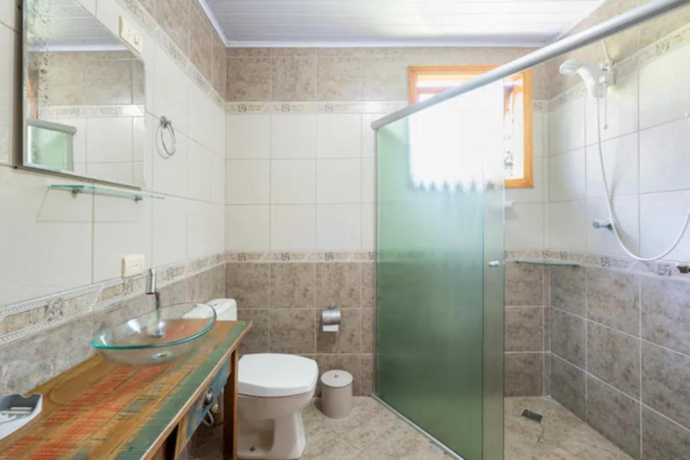 Casa rústica e aconchegante a 150 mts da praia