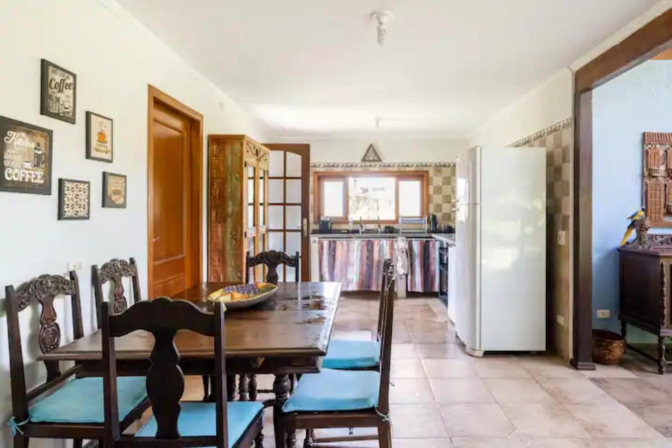 Casa rústica e aconchegante a 150 mts da praia