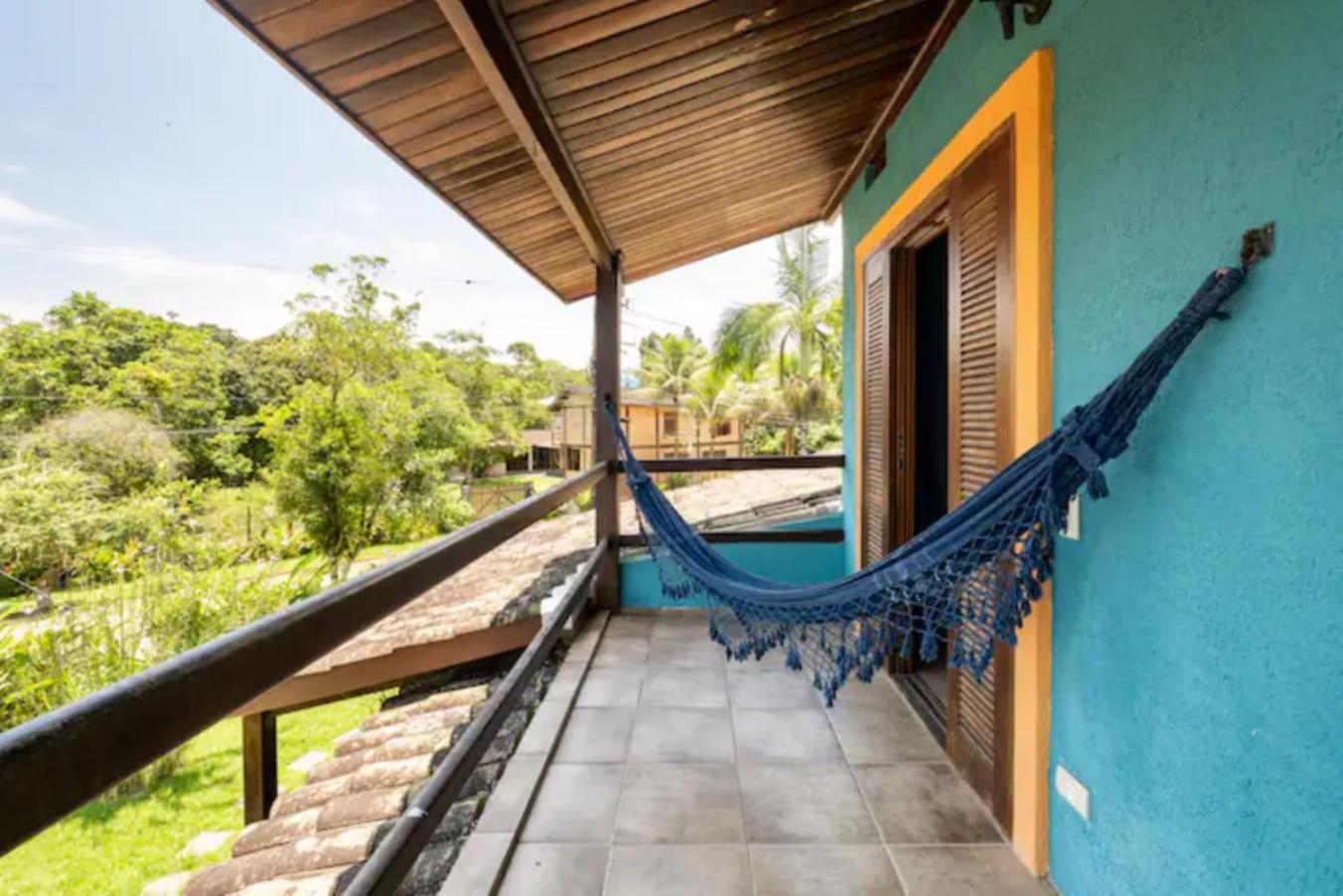Casa rústica e aconchegante a 150 mts da praia