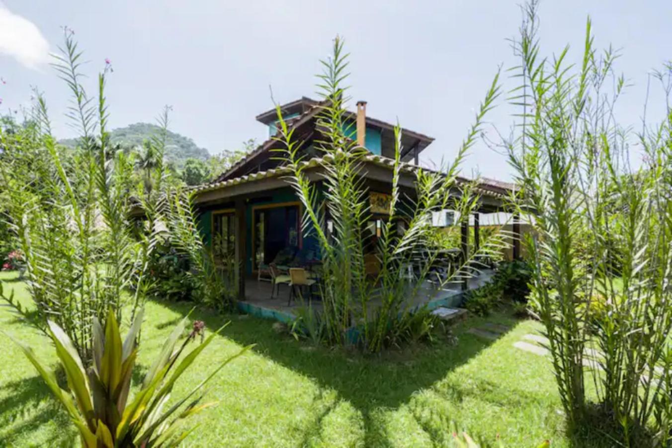 Casa rústica e aconchegante a 150 mts da praia