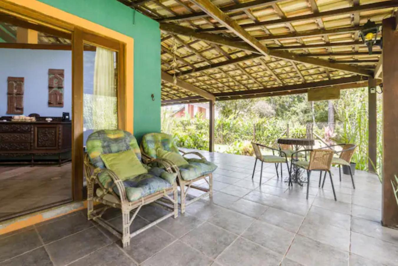 Casa rústica e aconchegante a 150 mts da praia