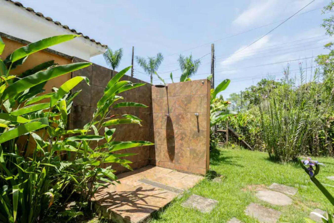 Casa rústica e aconchegante a 150 mts da praia