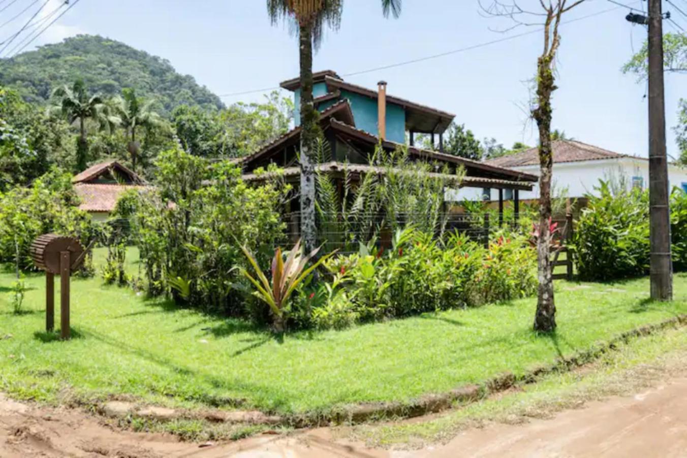 Casa rústica e aconchegante a 150 mts da praia