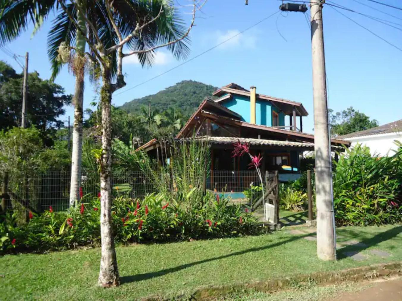 Casa rústica e aconchegante a 150 mts da praia