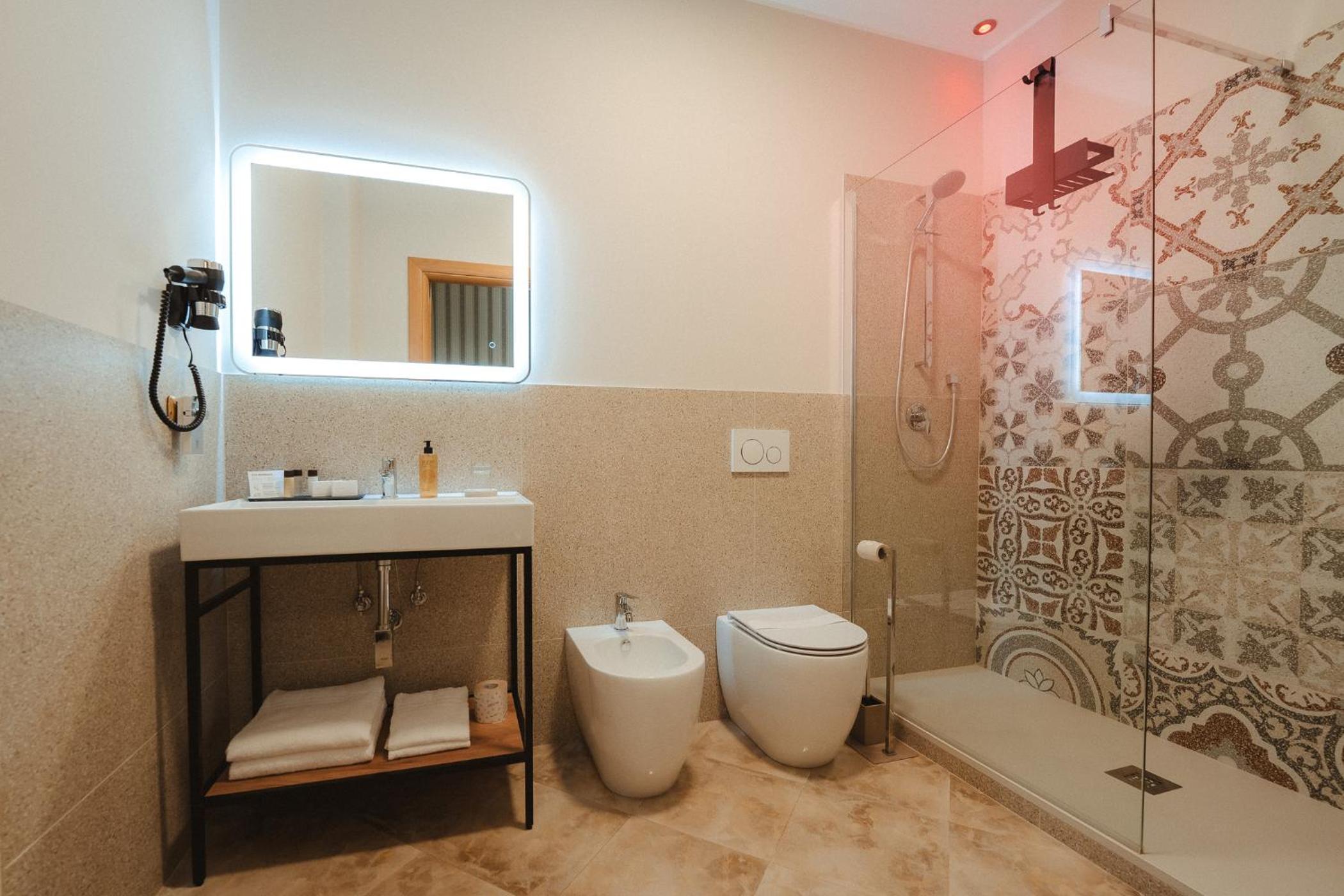 Lifestyle and Suites