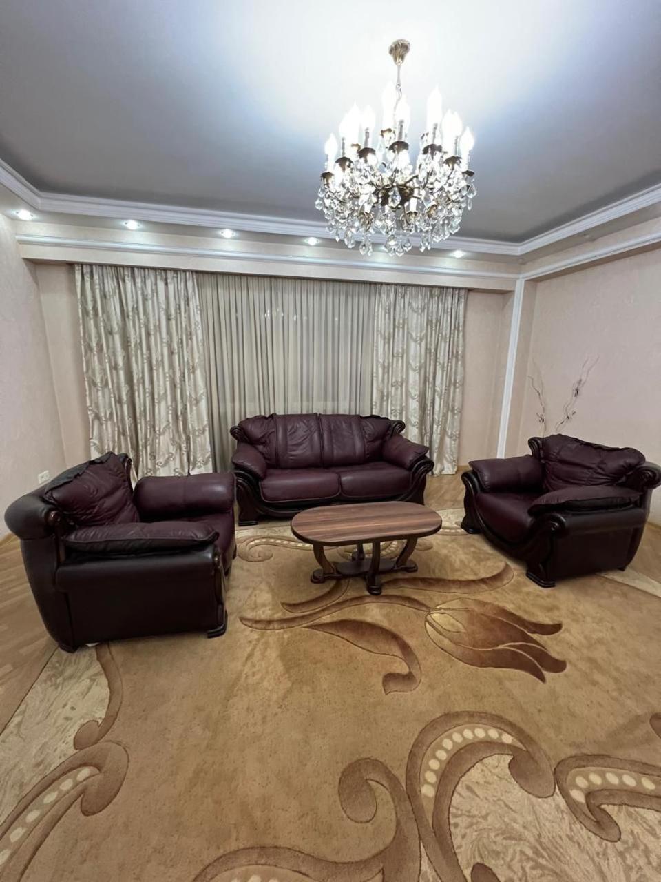 Big Apartment Tbilisi