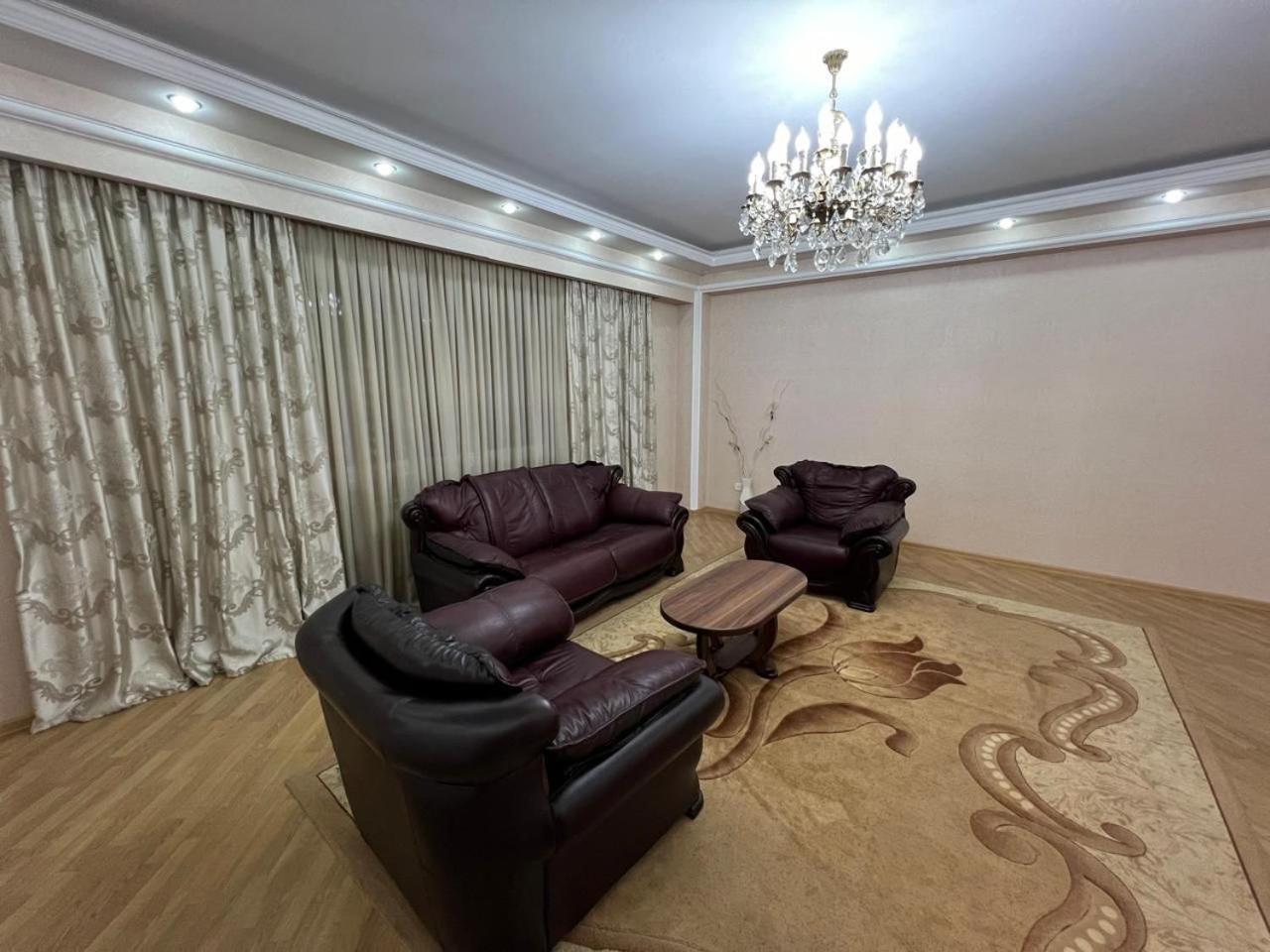 Big Apartment Tbilisi