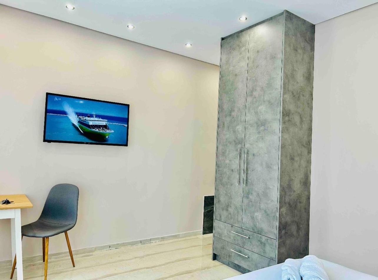 Port Twins Suites No2 view 3