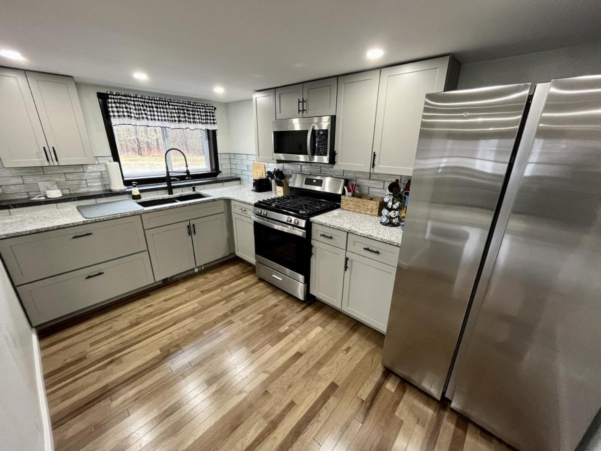 Berkshires Apartment at the Stephentown Hotel view 2