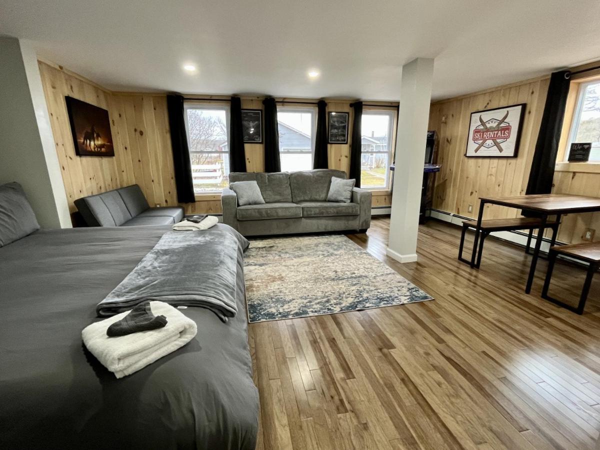Berkshires Apartment at the Stephentown Hotel view 4