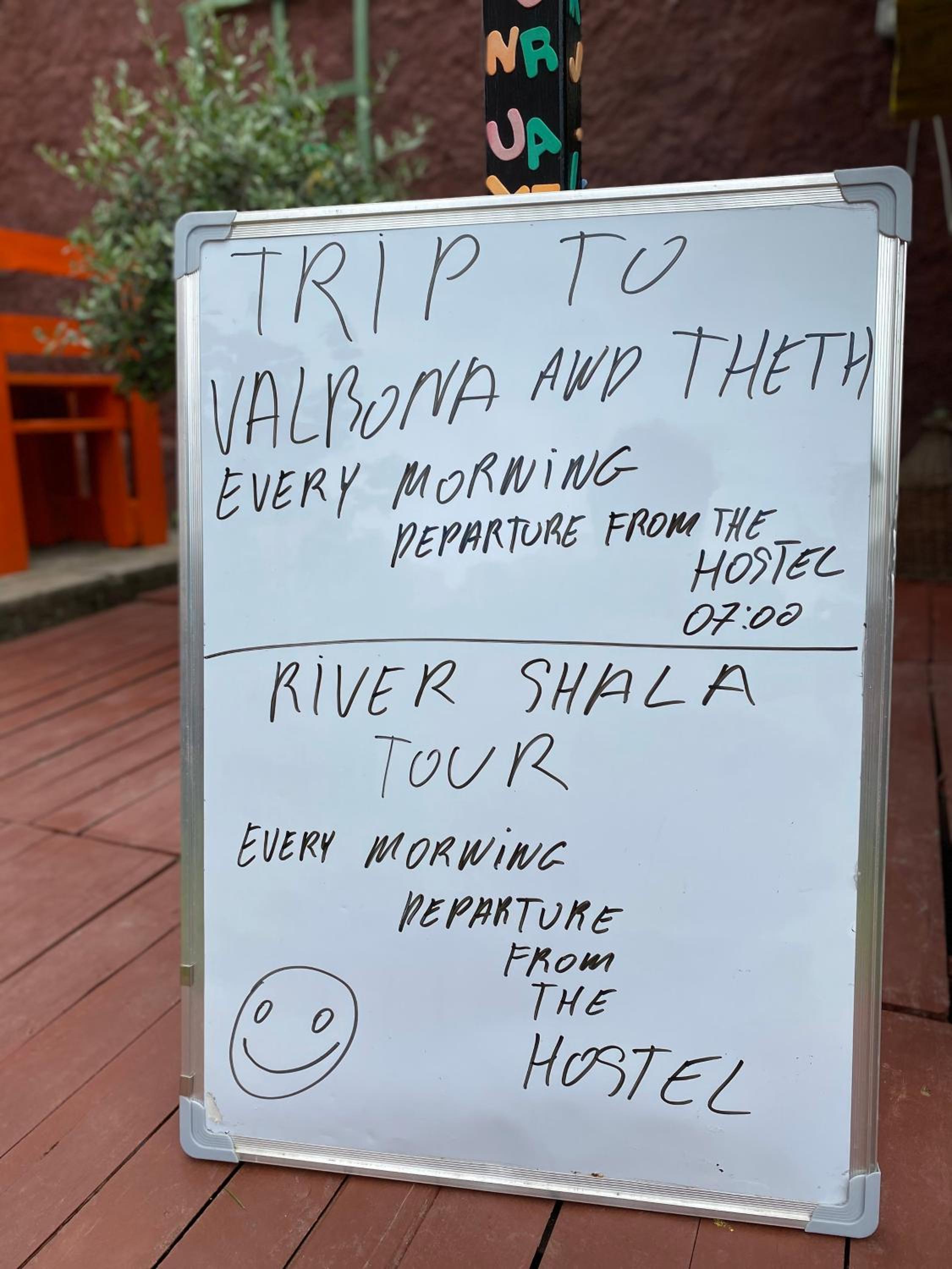 The Hood Hostel & Day Tours