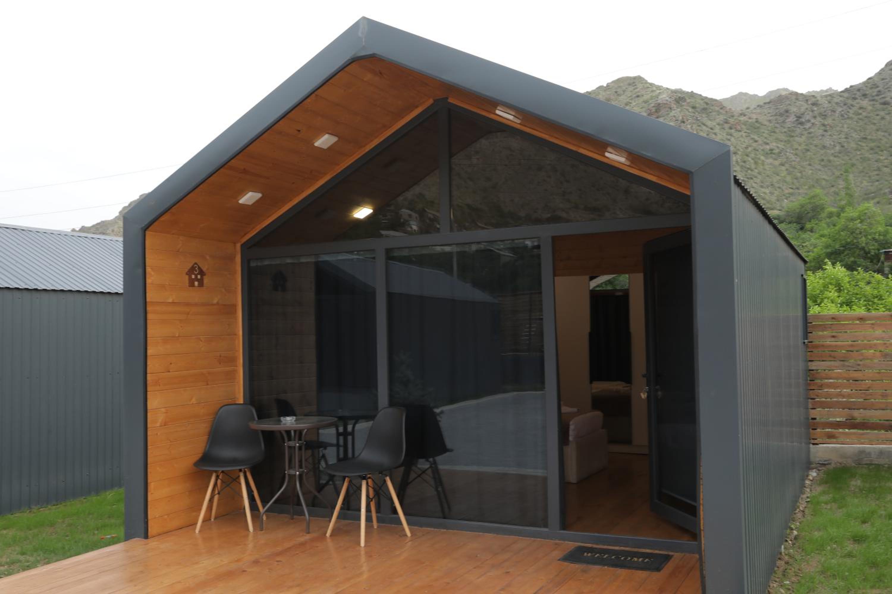 NICE HOUSE HOTEL Meghri