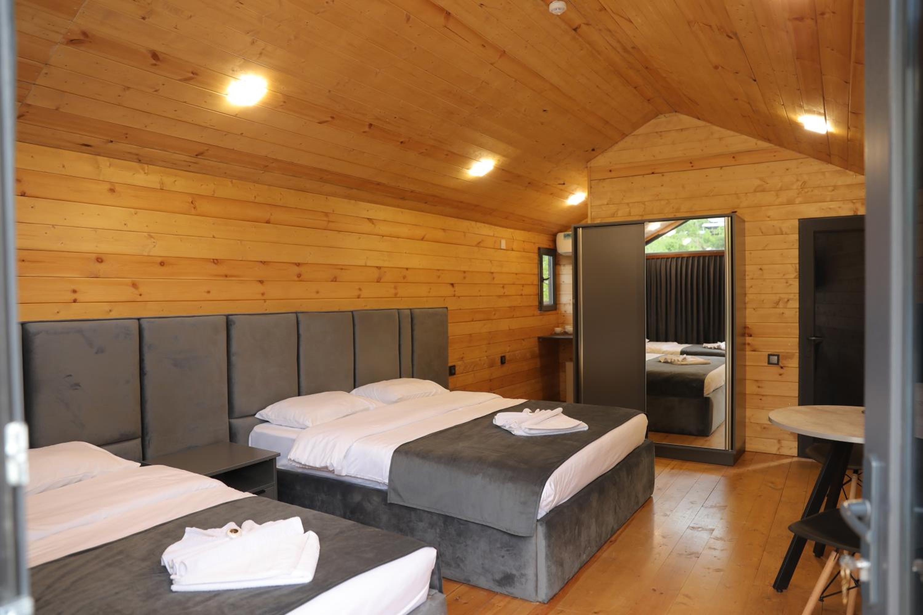 NICE HOUSE HOTEL Meghri