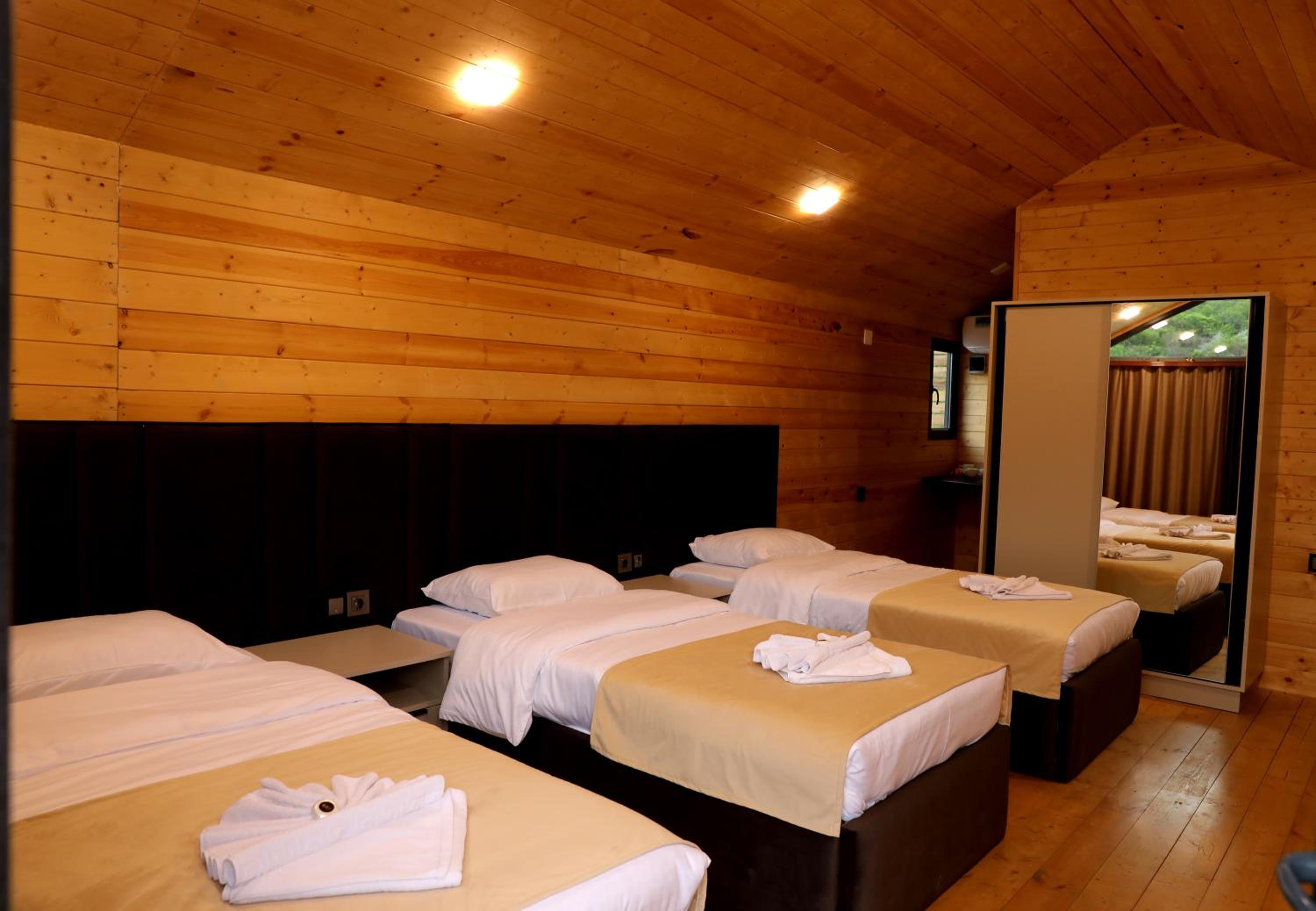 NICE HOUSE HOTEL Meghri
