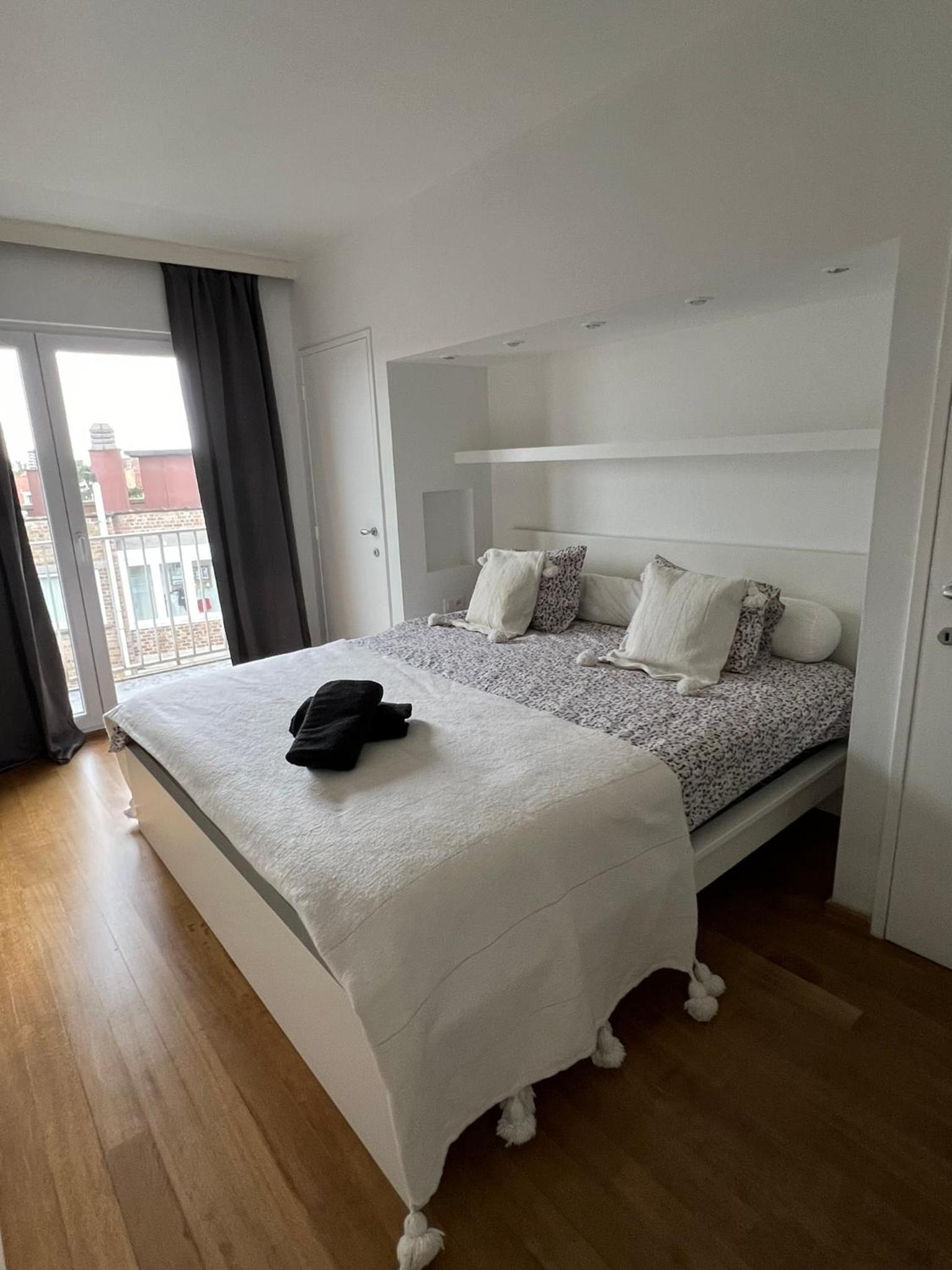 Zoute penthouse (near place Albert)