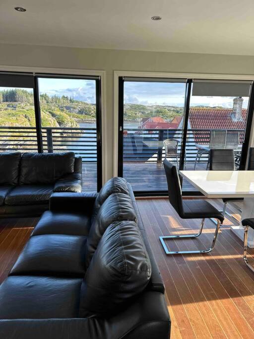 Nautnes Villa Apartment view 4