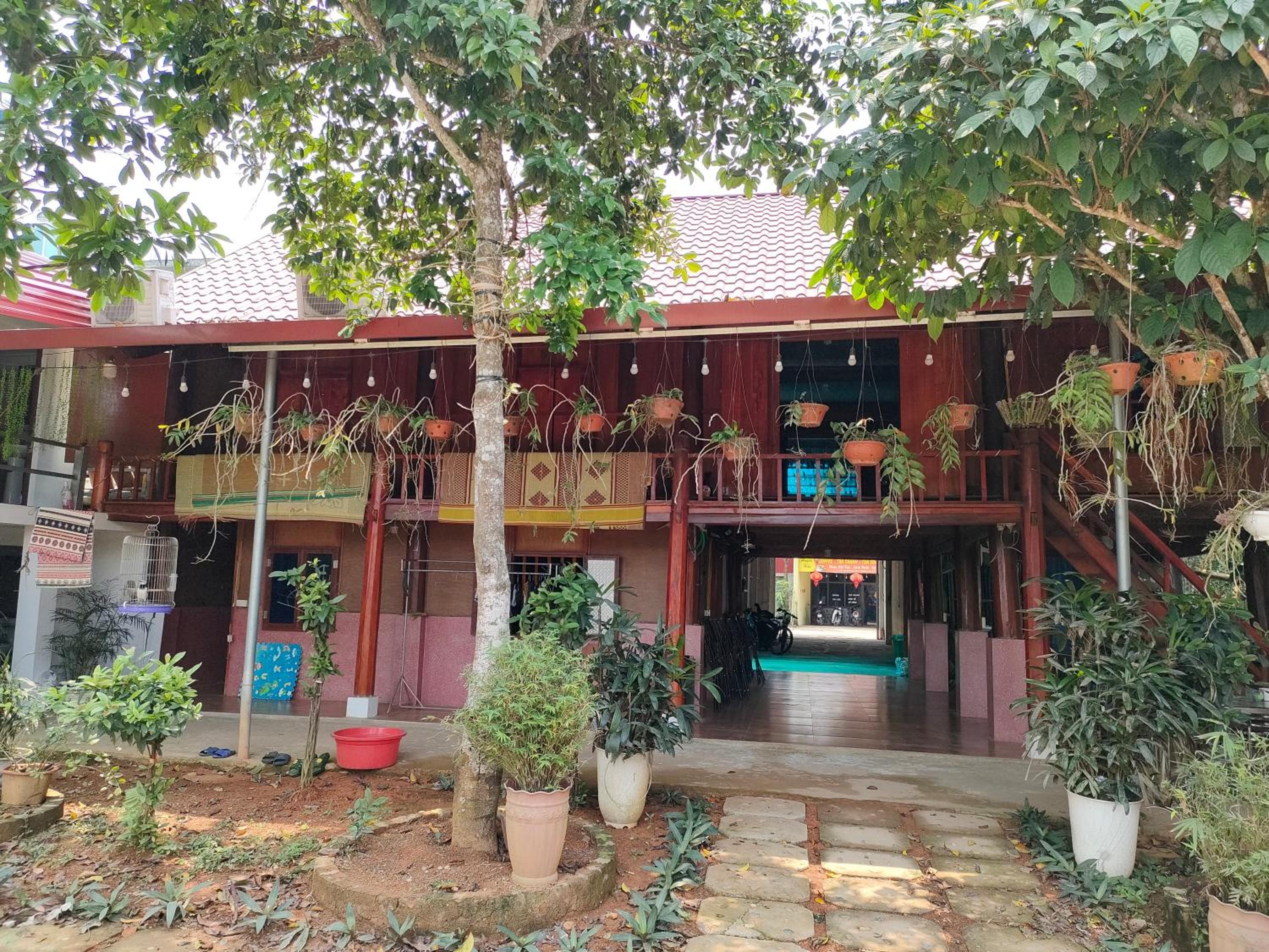 Homestay Long Cốc thanh biên view 2