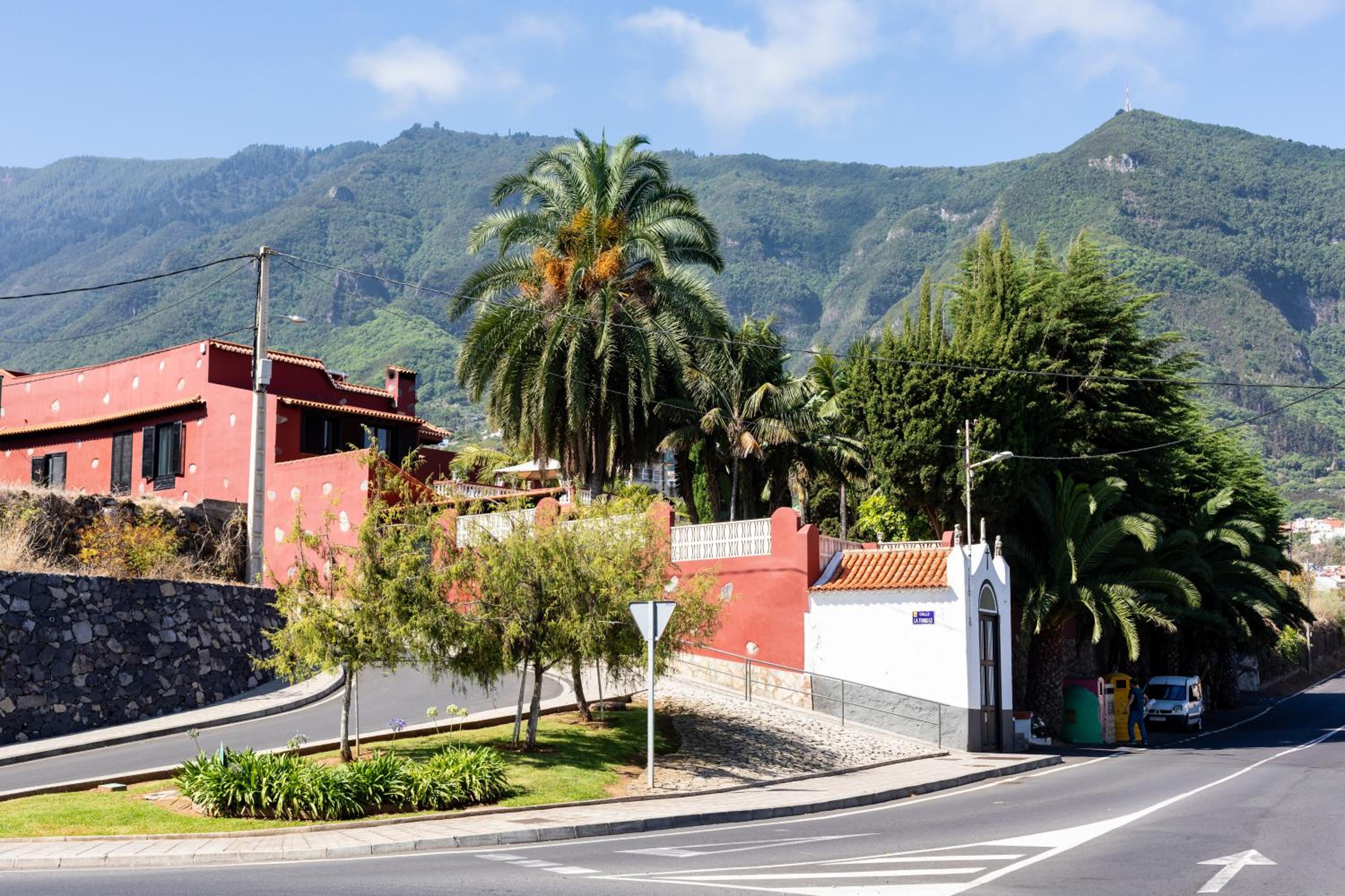 San Benito. Vivienda de lujo con piscina privada