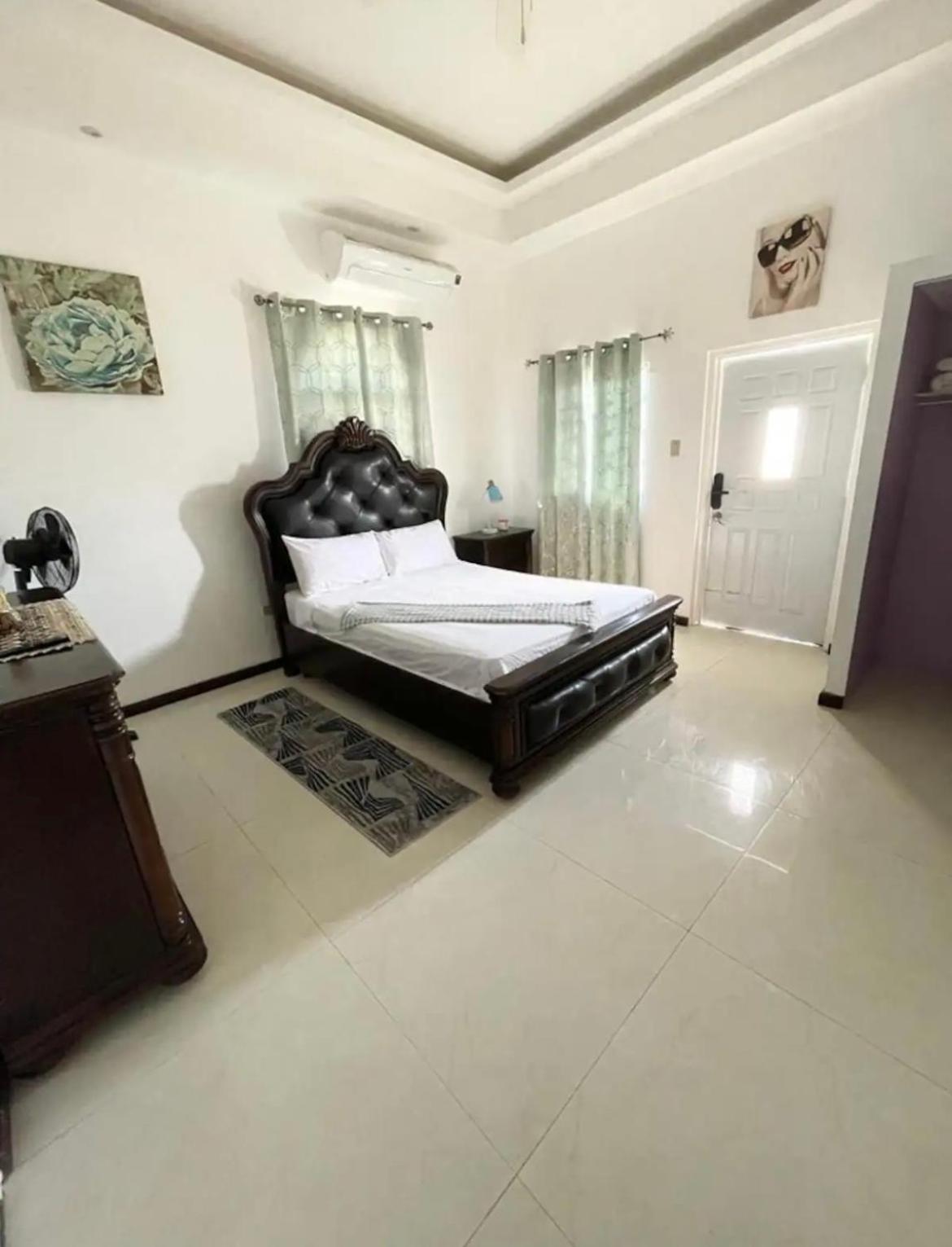 Js Estate With Jacuzzi view 2