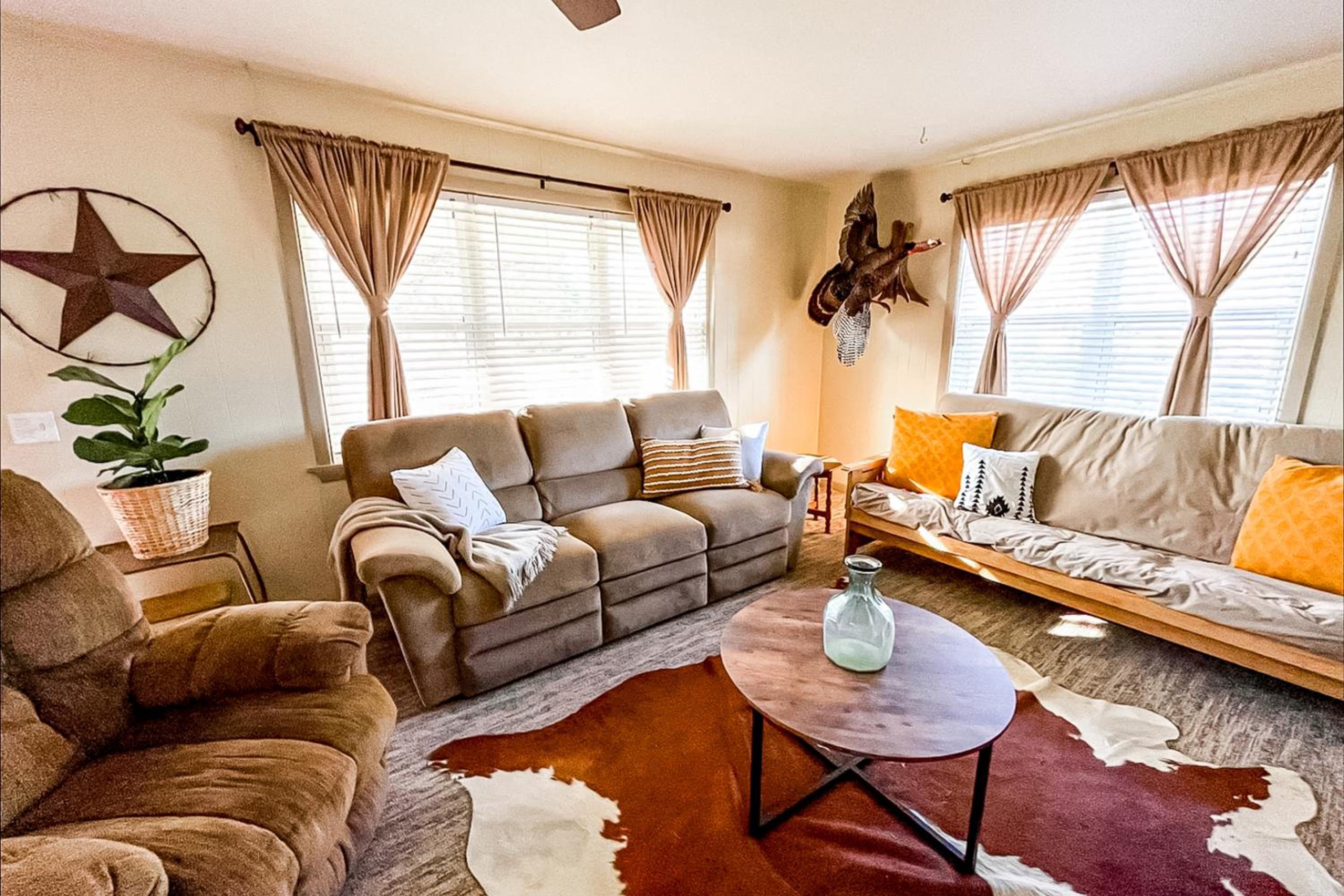 Fenced Yard! Peaceful Retreat in Smithville
