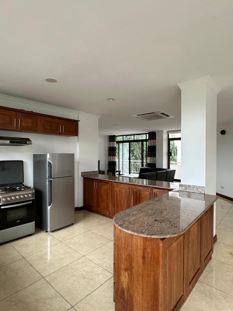 Secluded-Loft-2 BEDROOM-2-Bath view 2