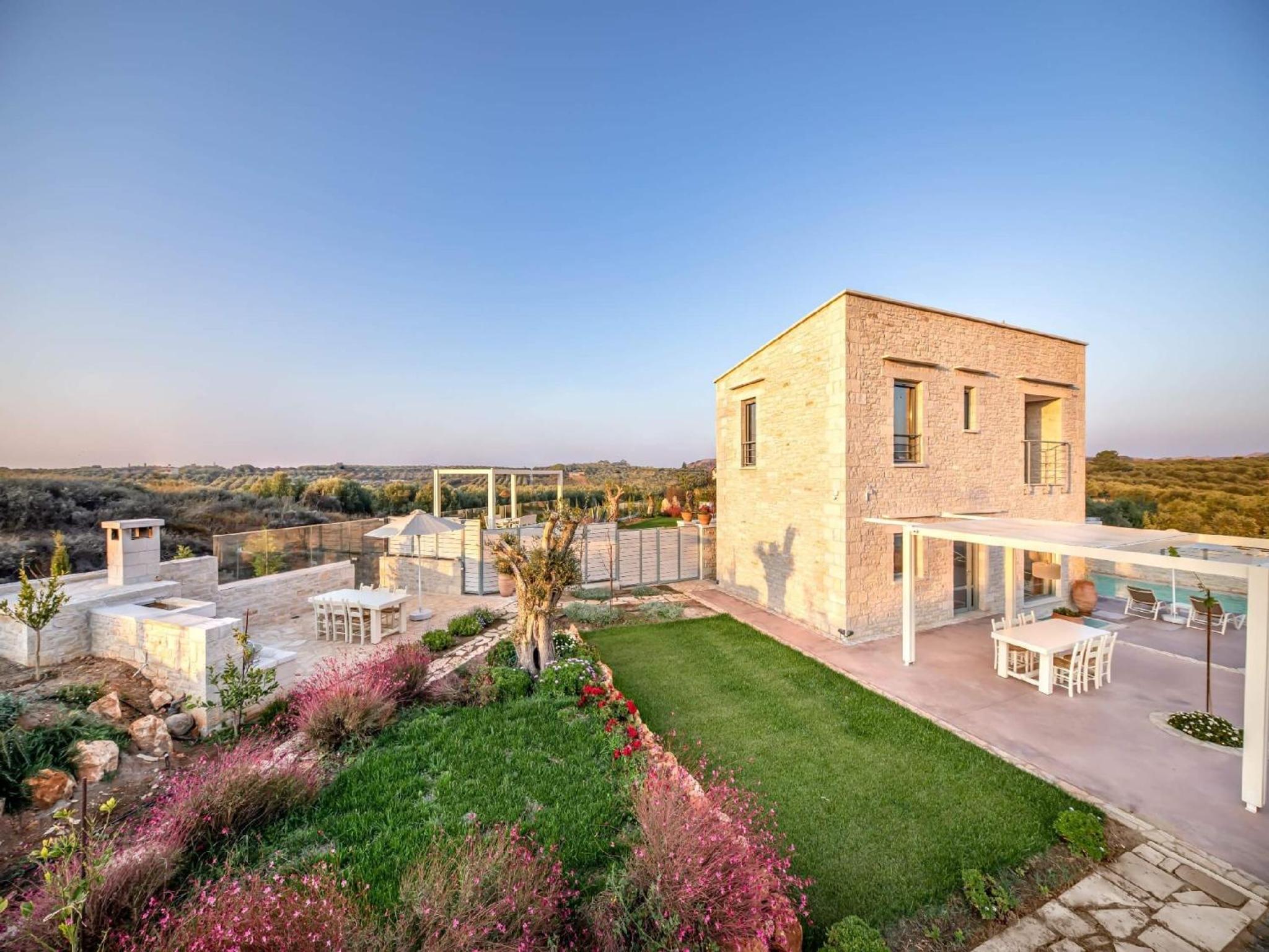 Magnificent Crete Villa | Villa Isla Bonita | Private Furnished Terrace & Grand Heated Pool | BBQ | 2 Bedroom | Mylopotamos view 2