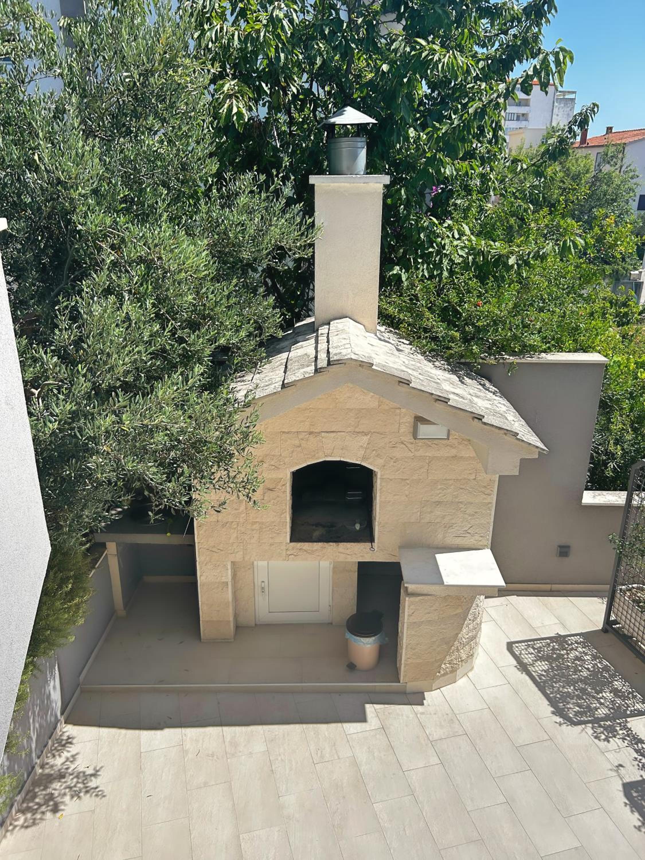 Melassy Penthouse