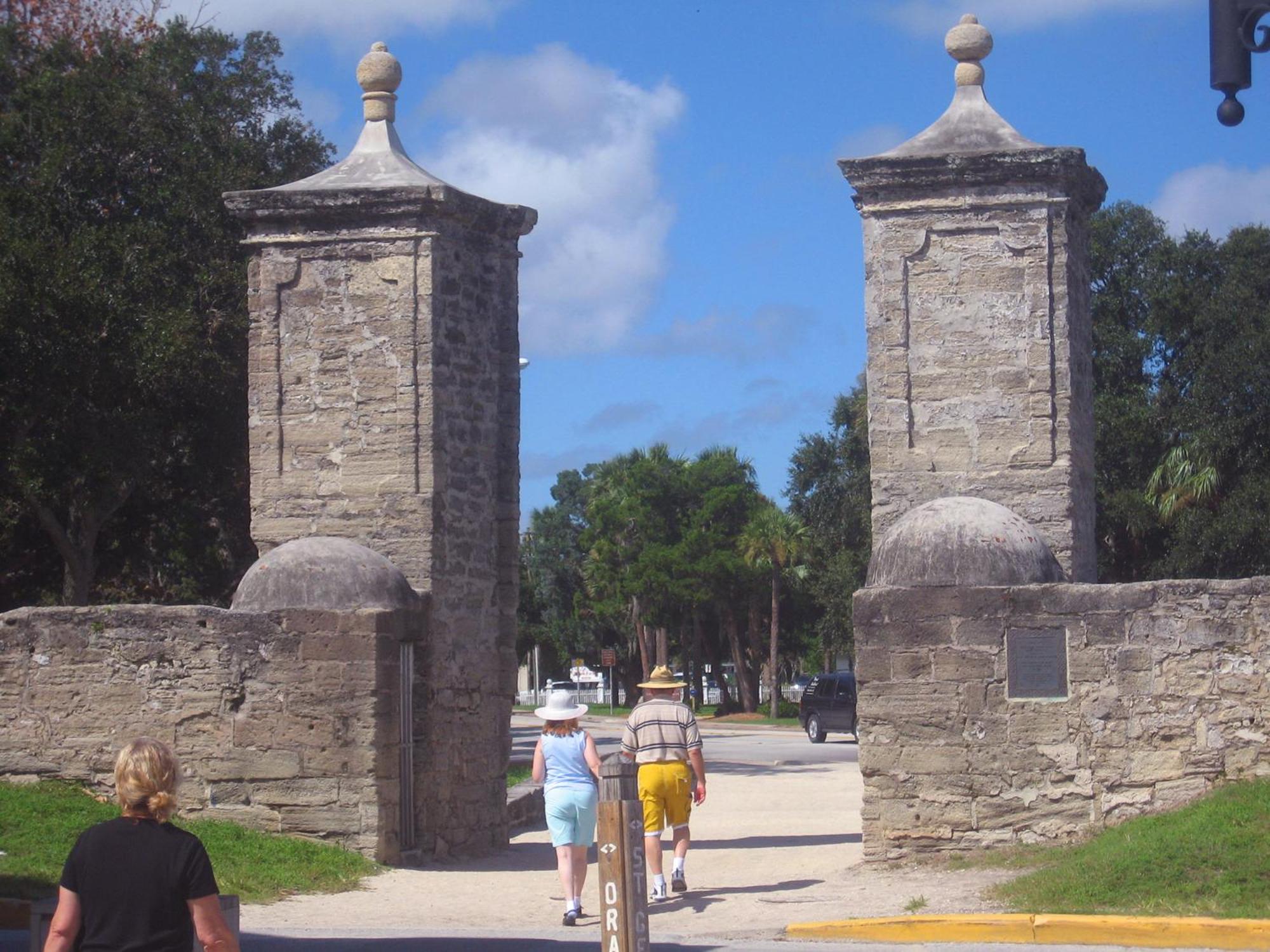 MayLi Place Luxury King Suite Downtown St Augustine view 3