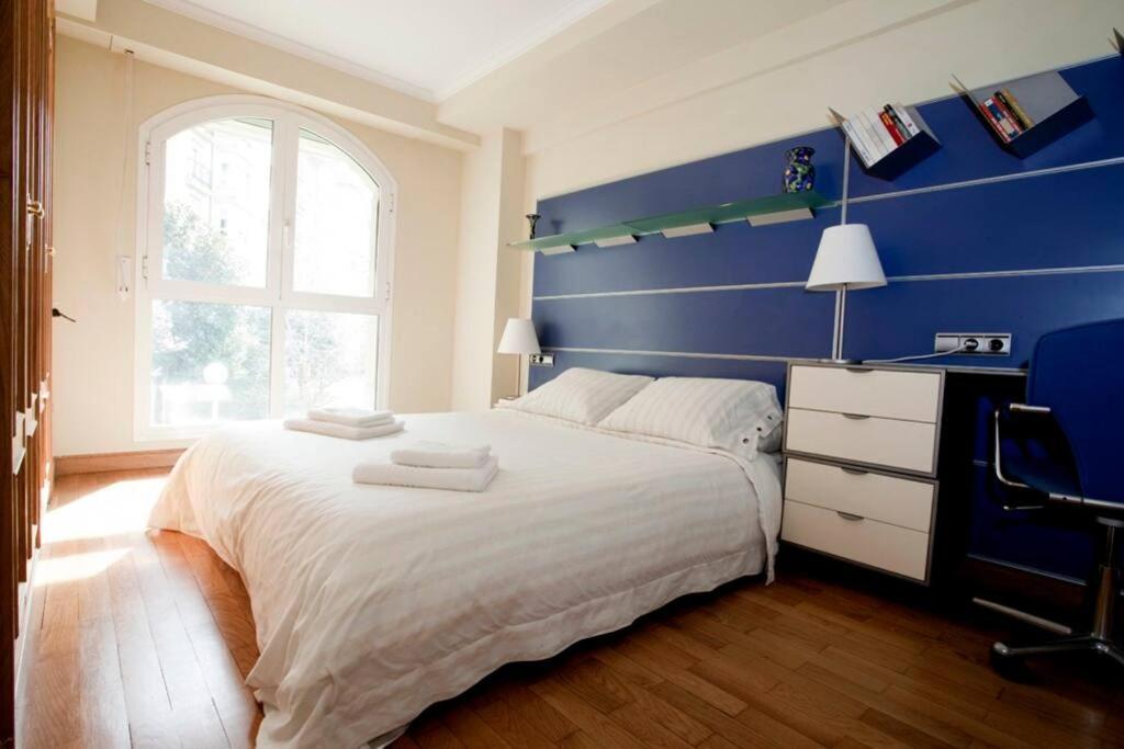 Luxury Ondaretta beach apartment with terrace view 2