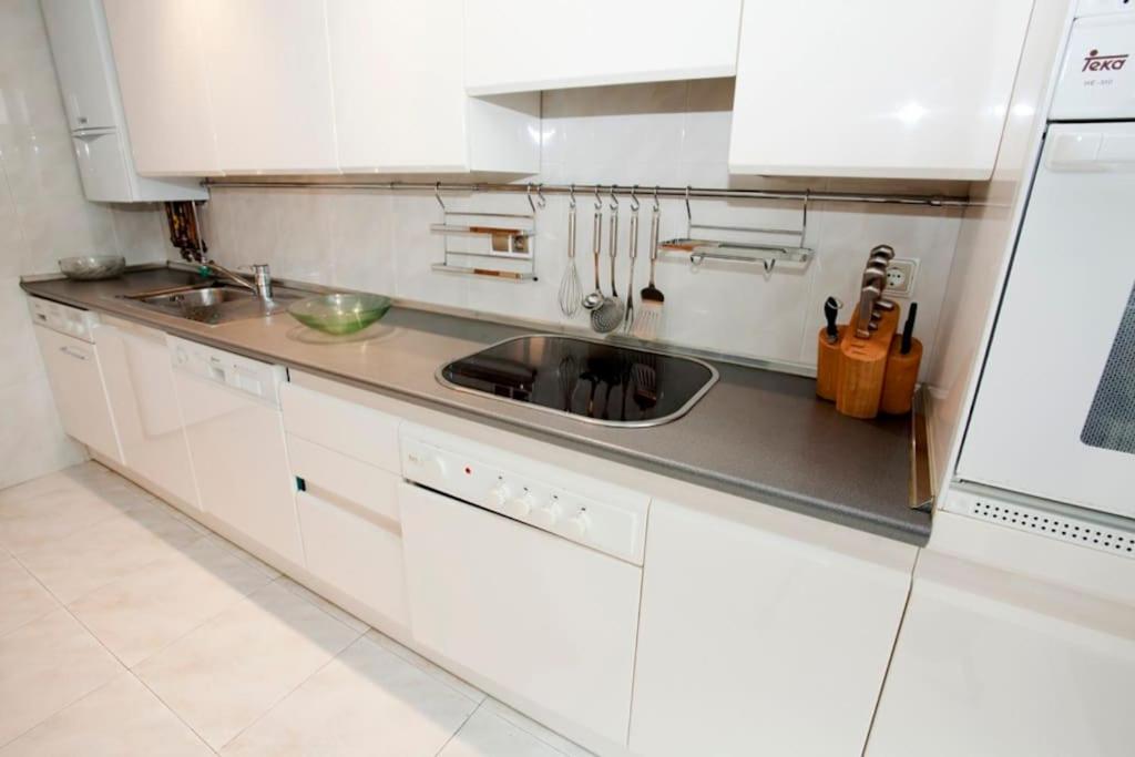 Luxury Ondaretta beach apartment with terrace view 4