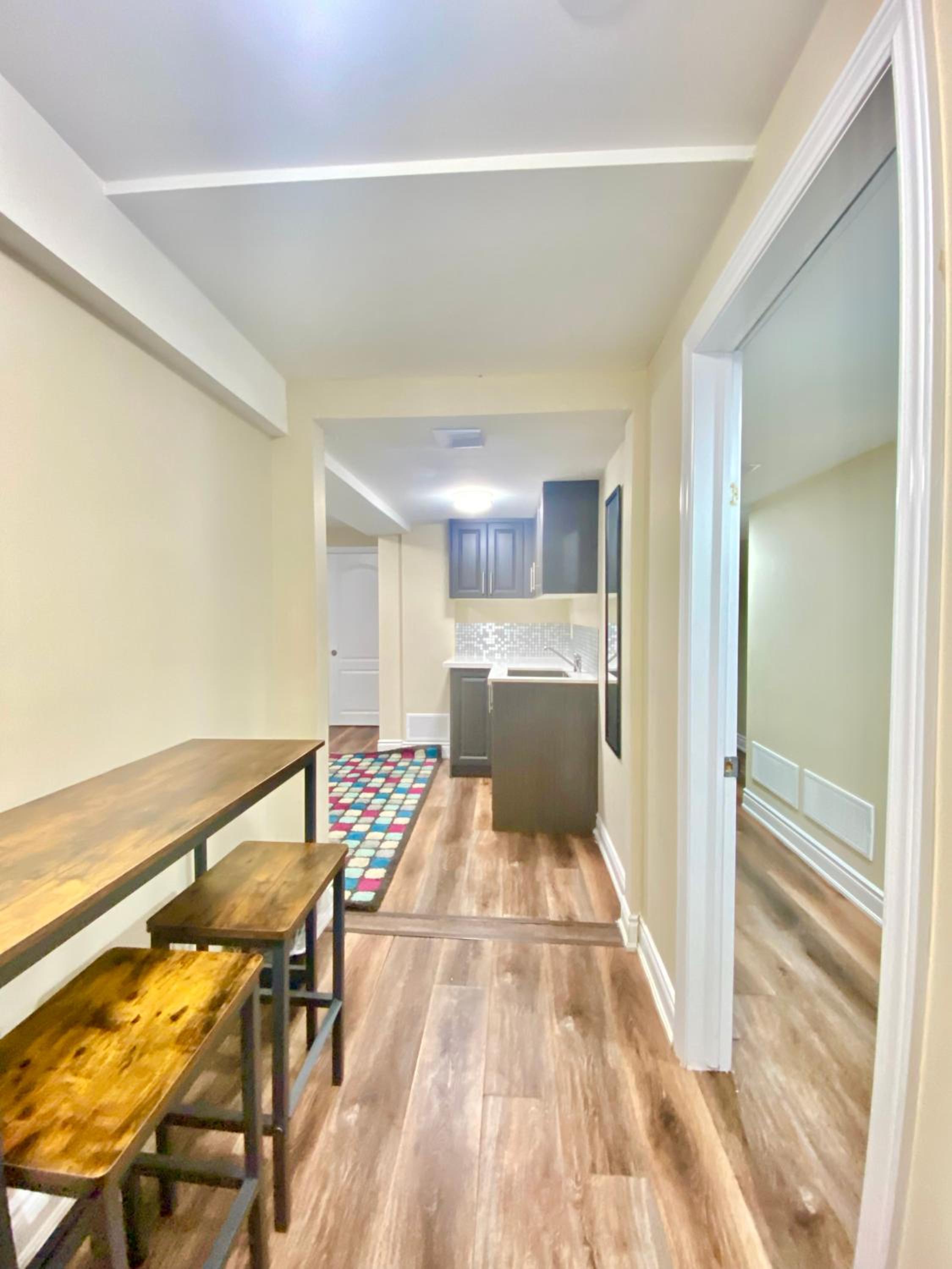 Relaxing 3 Bedroom Basement Stay