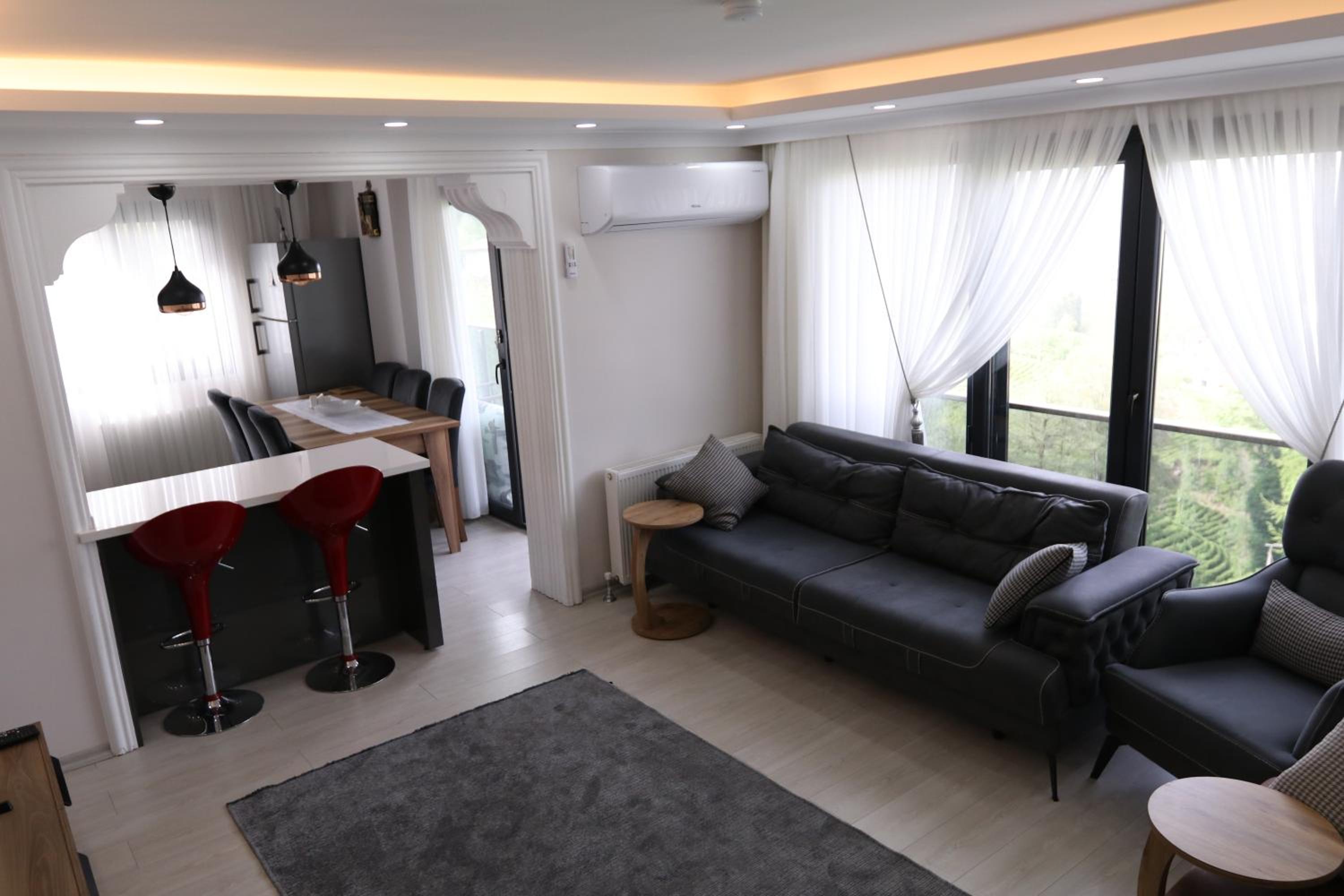 Sama house