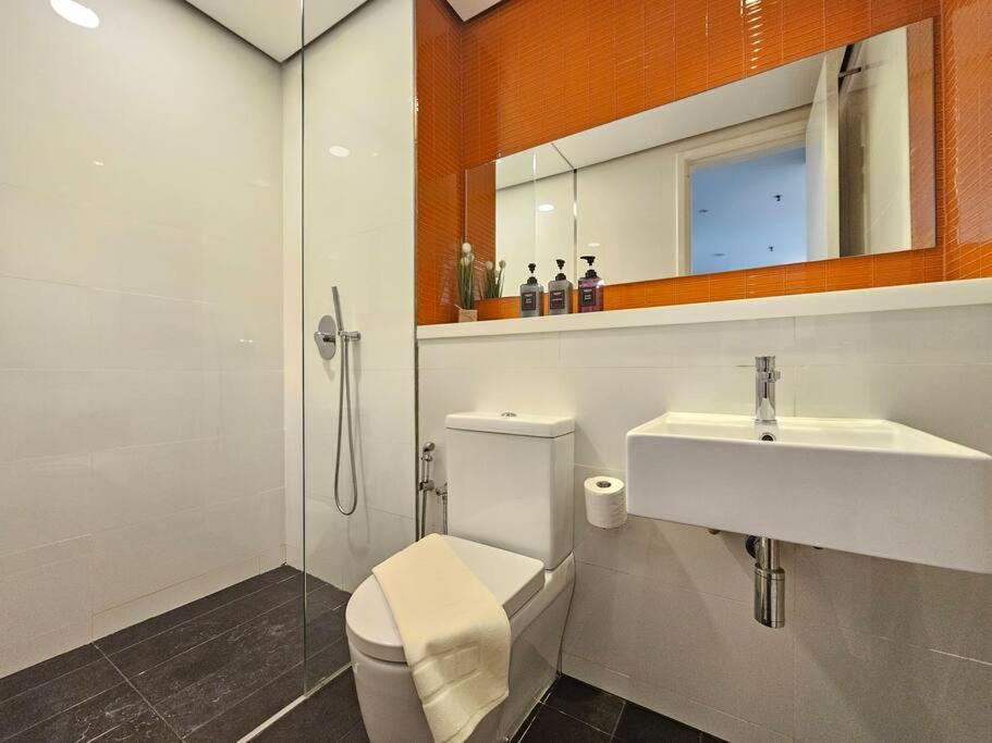 Mont Kiara Arcoris -2-5pax- near Hartamas-Publika