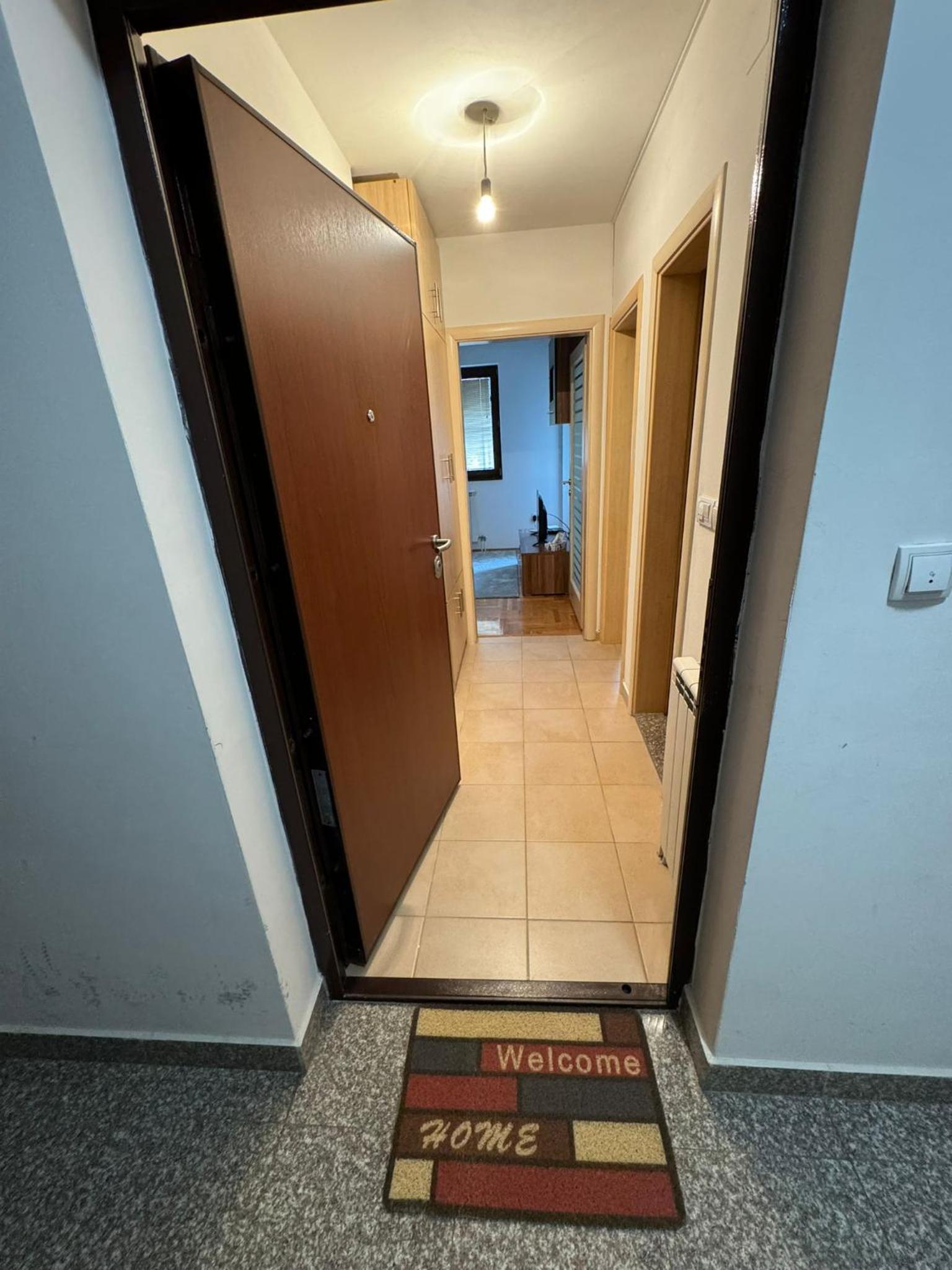 Simple Apartment