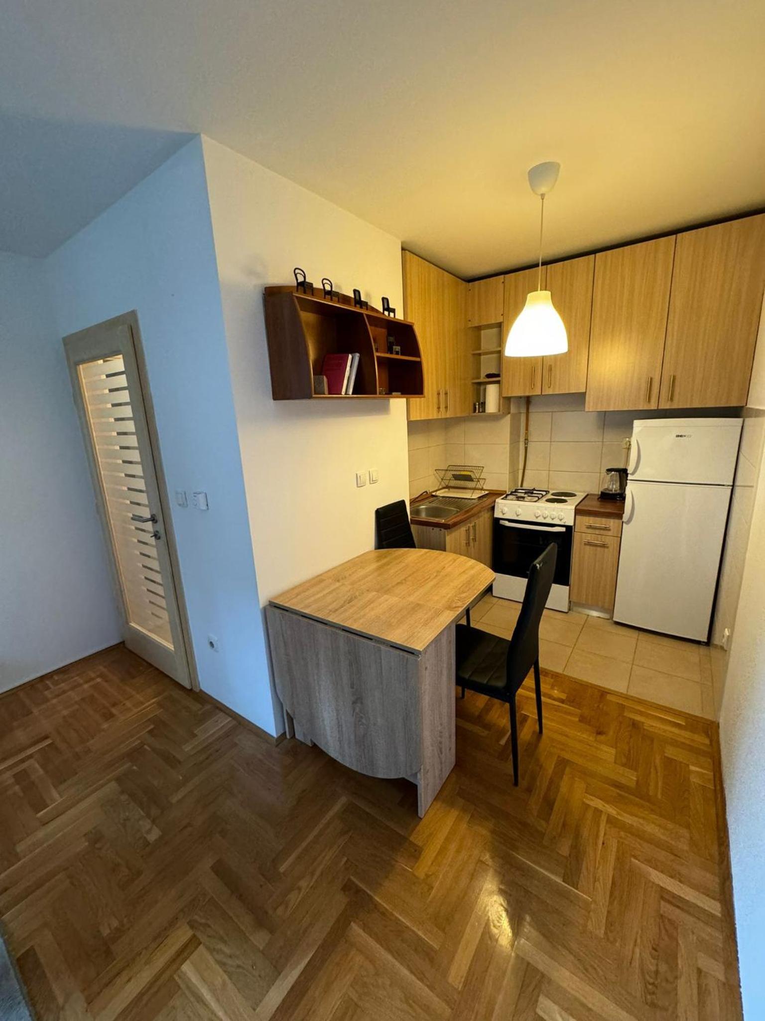 Simple Apartment