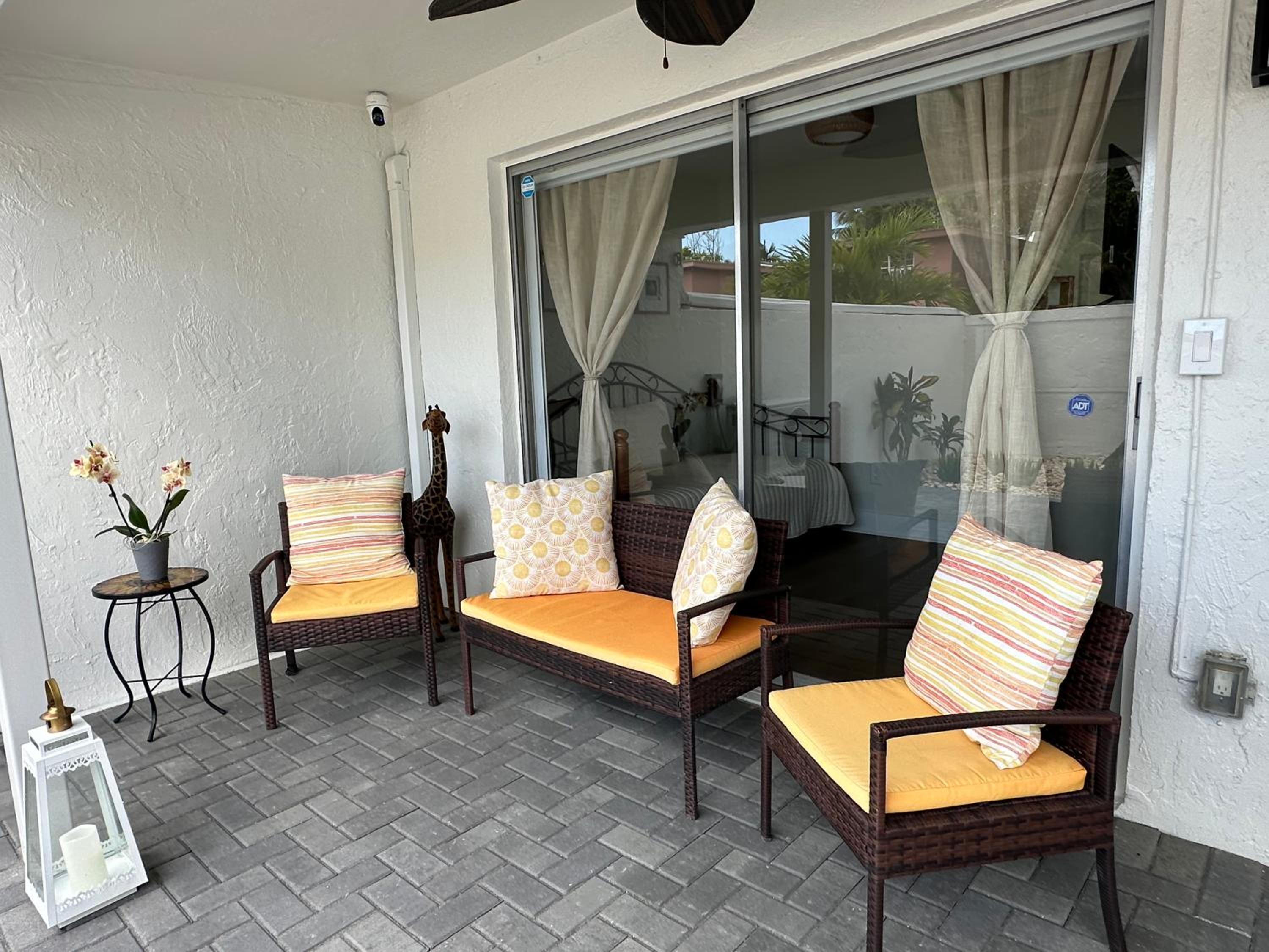 Luxurious & Spacious Townhouse in Prime Location