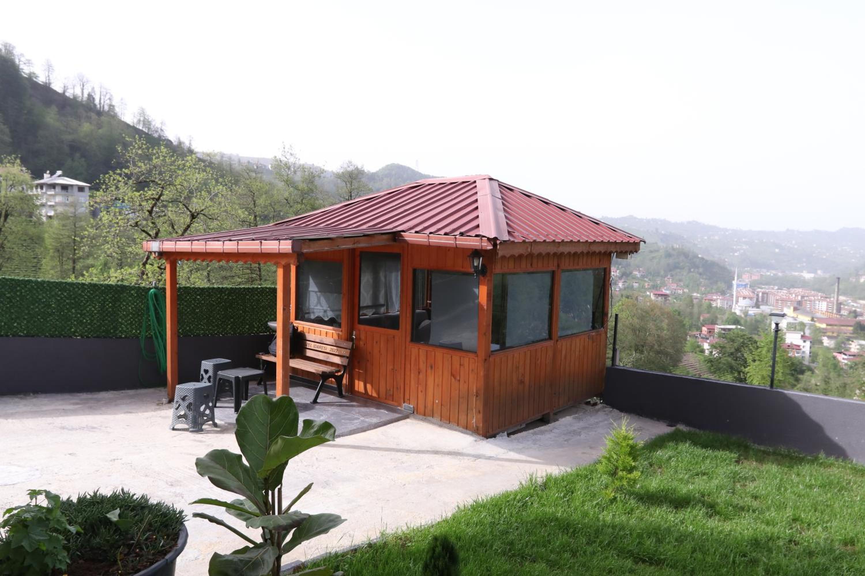 Sama house