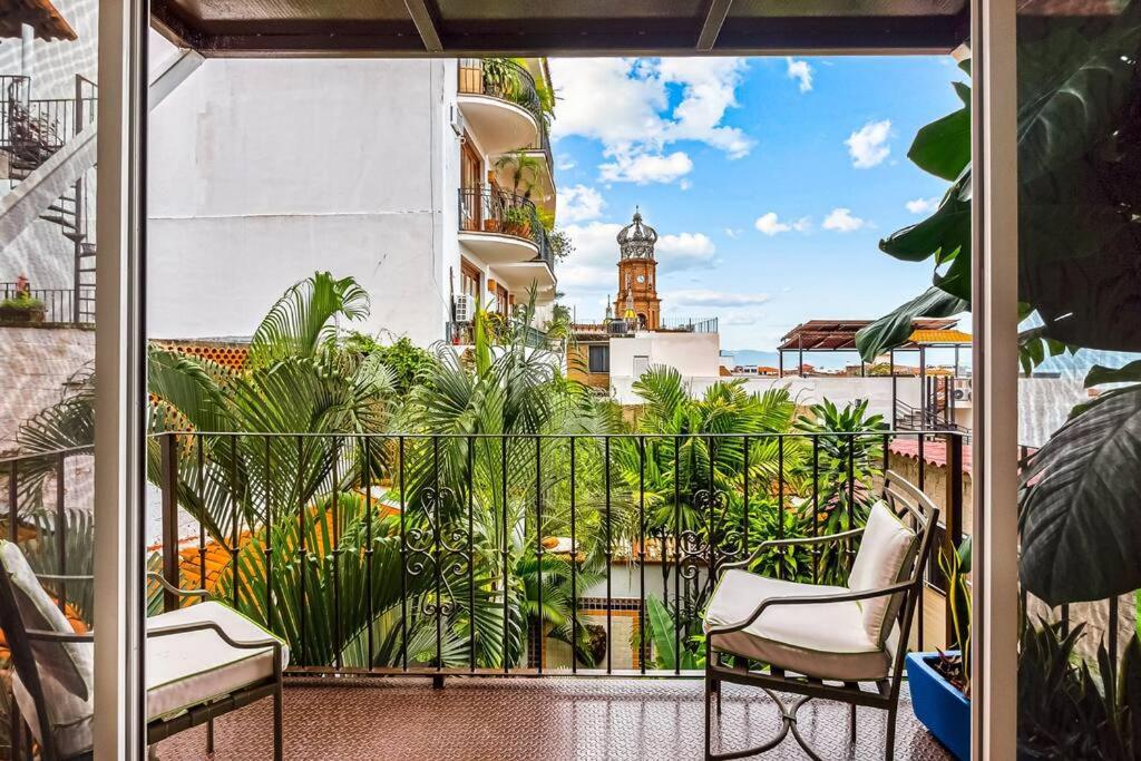 Studio Tropical - Stunning Garden -Cathedral Views view 5