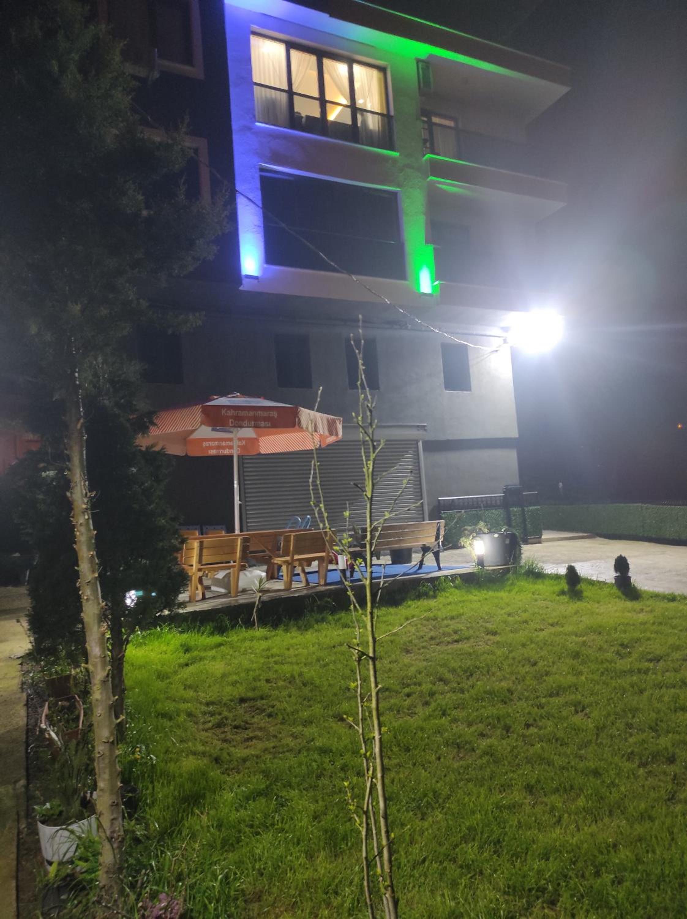 Sama house