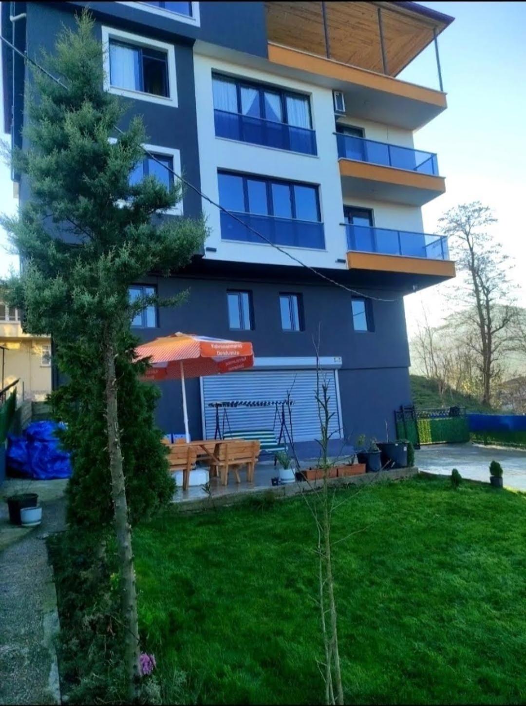 Sama house