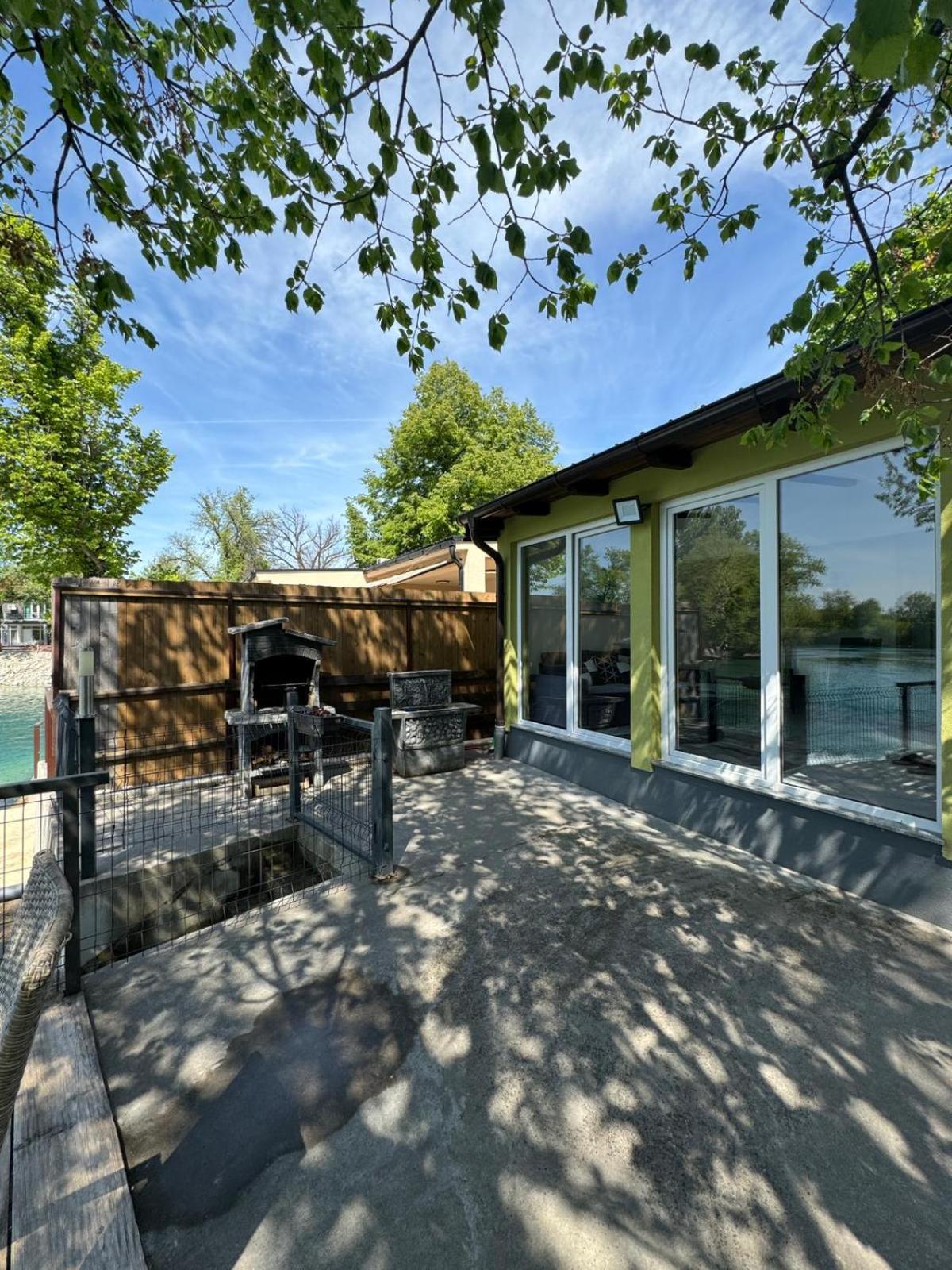 Apartman Dzenis