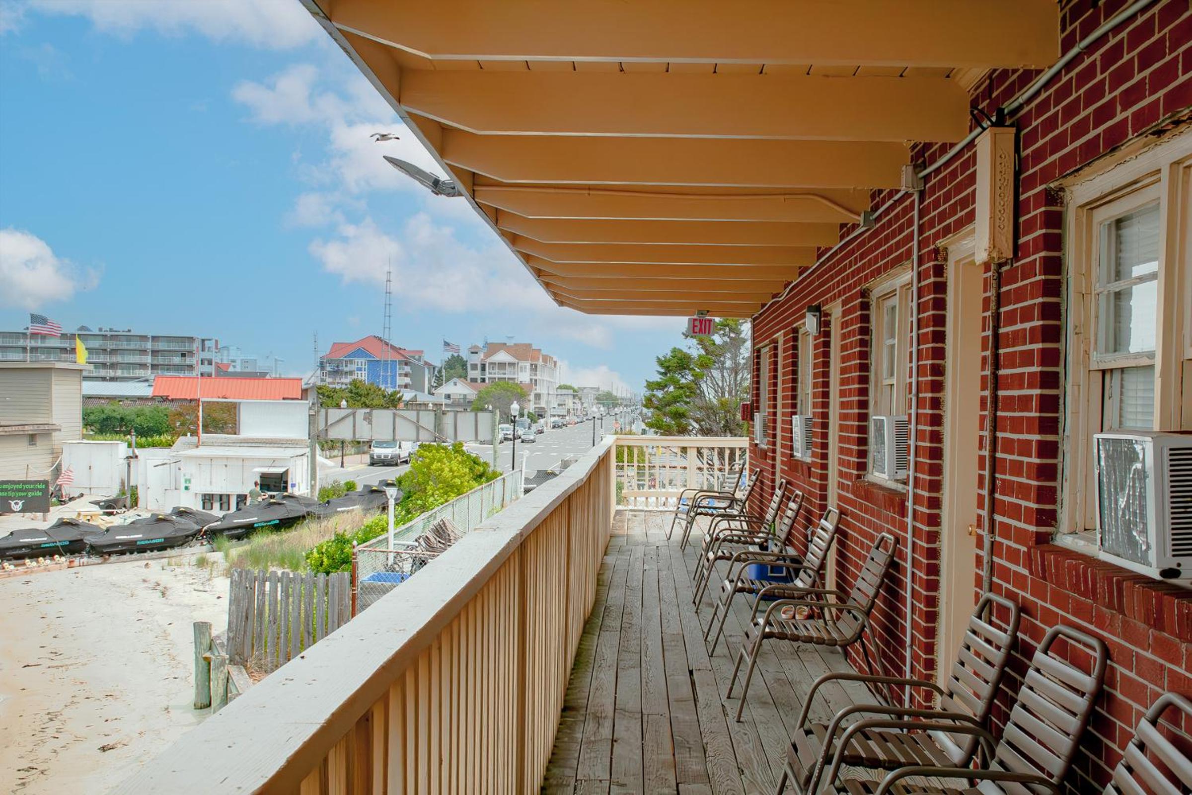 Oceanic Motel
