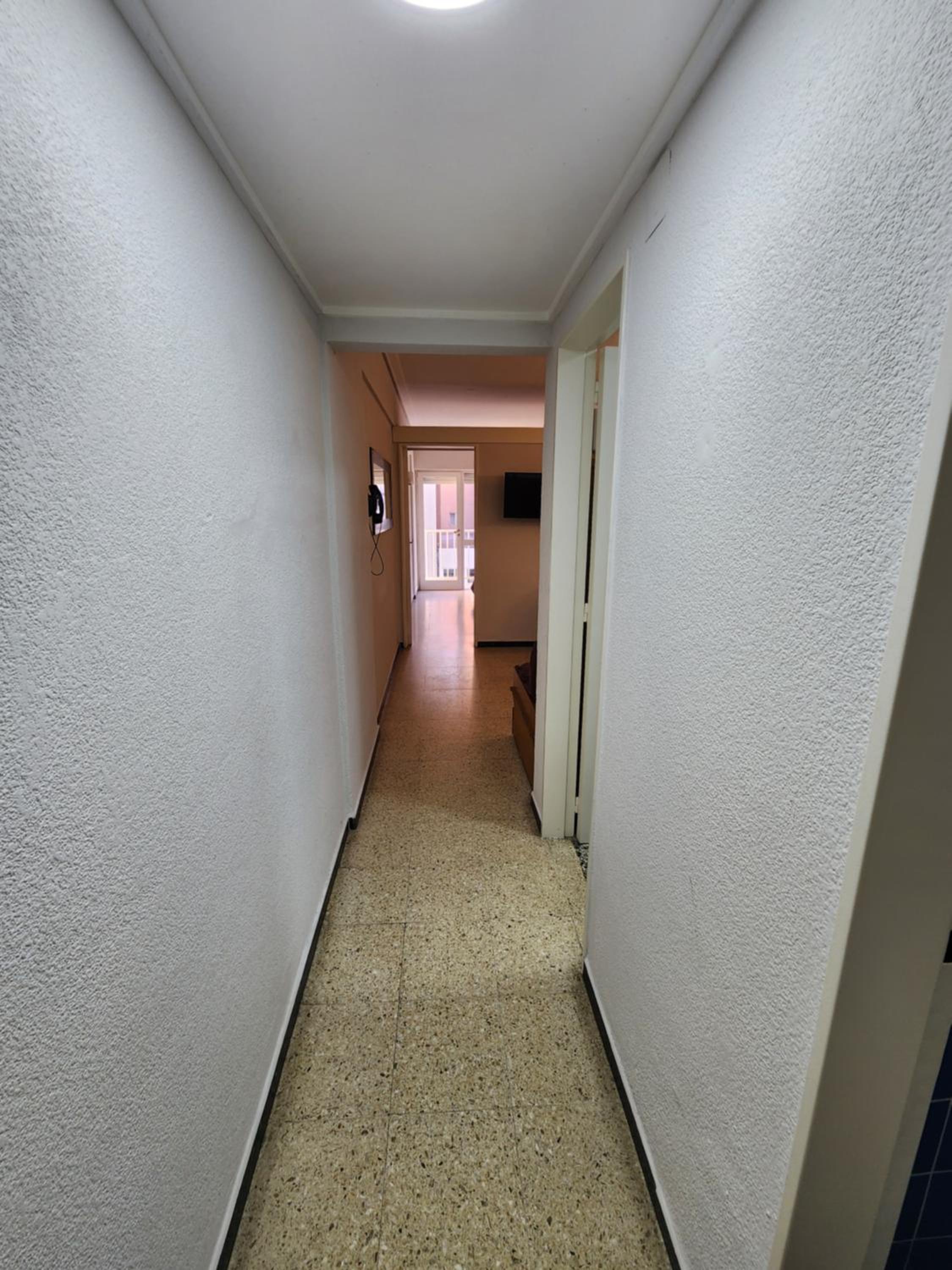 Depto en Edificio Maral 14 soleado céntrico funcional Zona Guemes