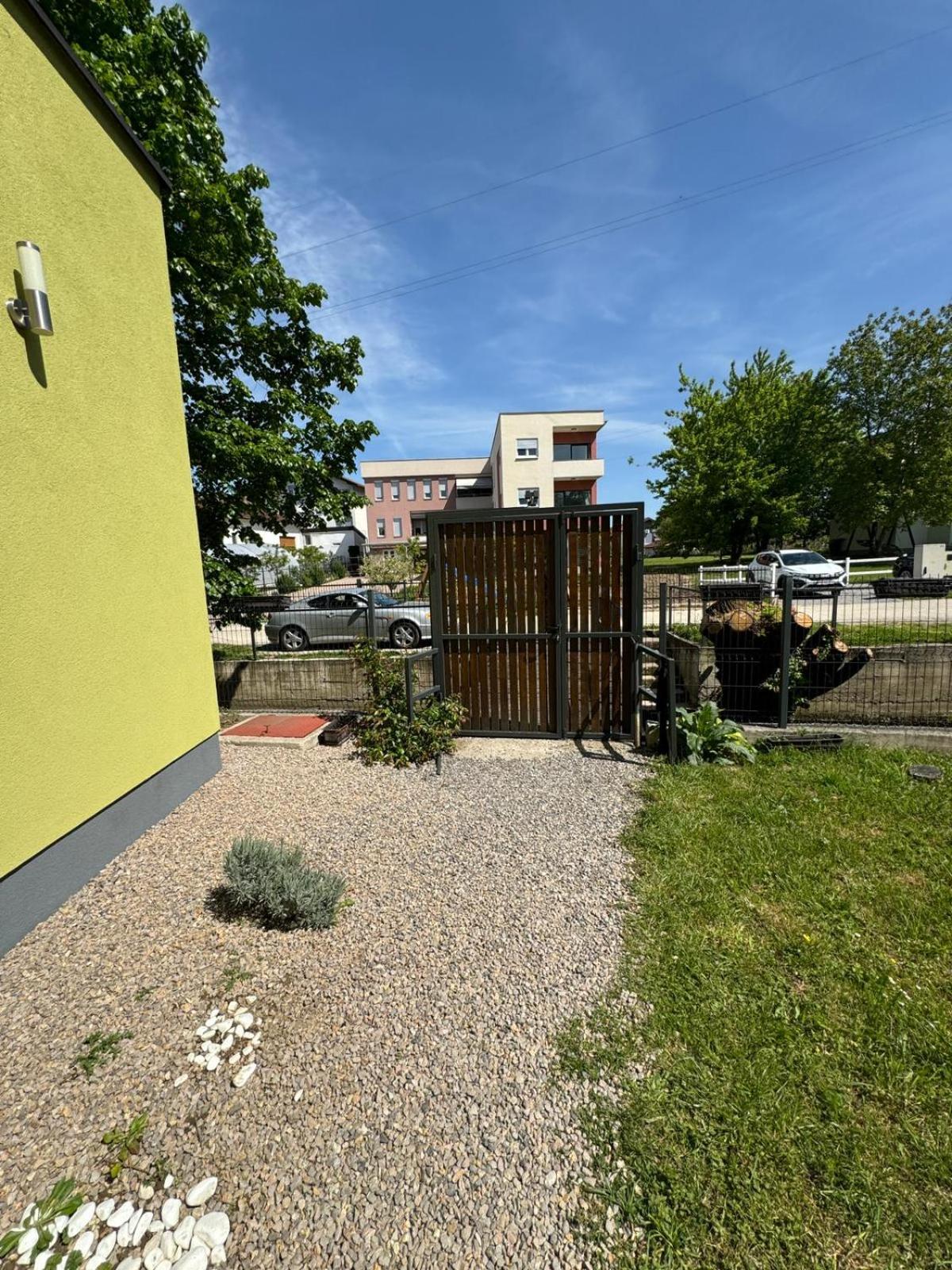 Apartman Dzenis
