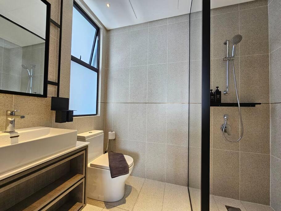 Premium 2BR -2-4pax- near Midvalley-Pavilion 2