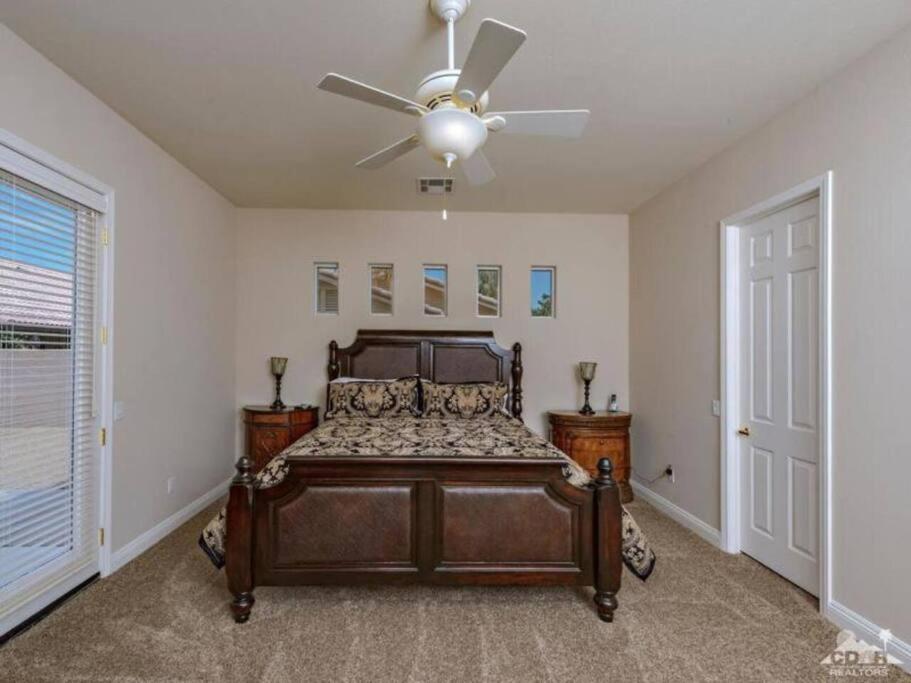 3 Bedroom beauty with Pool & spa view 2
