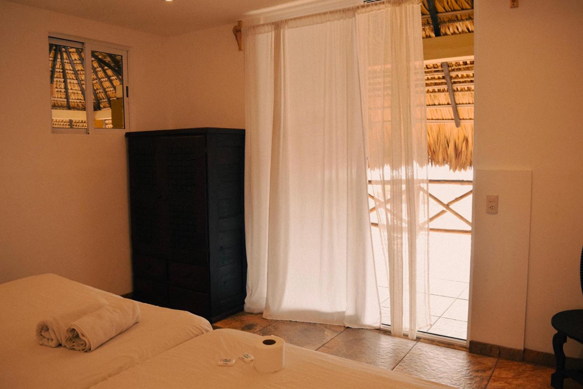 Beachfrontguesthouse view 5