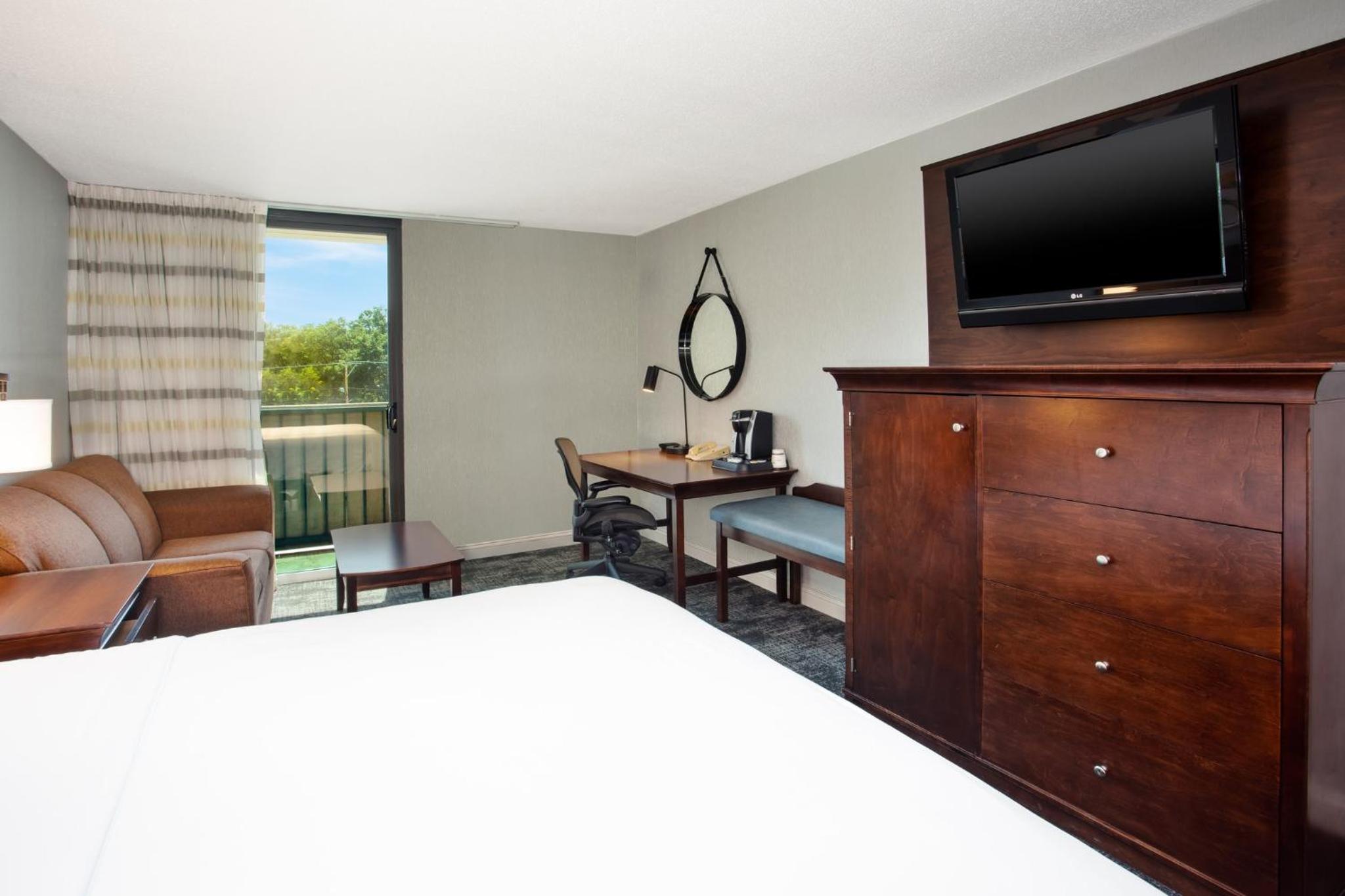Crowne Plaza Chicago-Northbrook, an IHG Hotel - Property Image 55