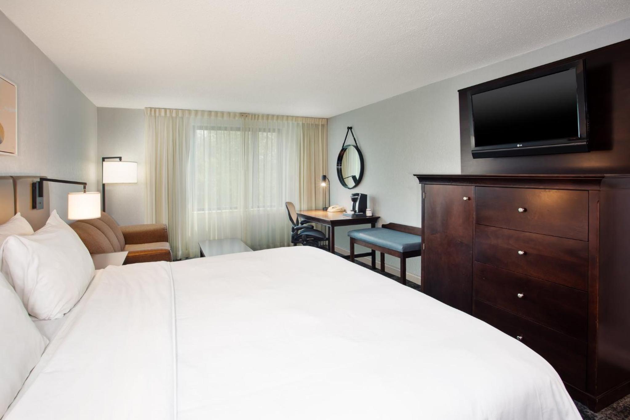 Crowne Plaza Chicago-Northbrook, an IHG Hotel - Property Image 56