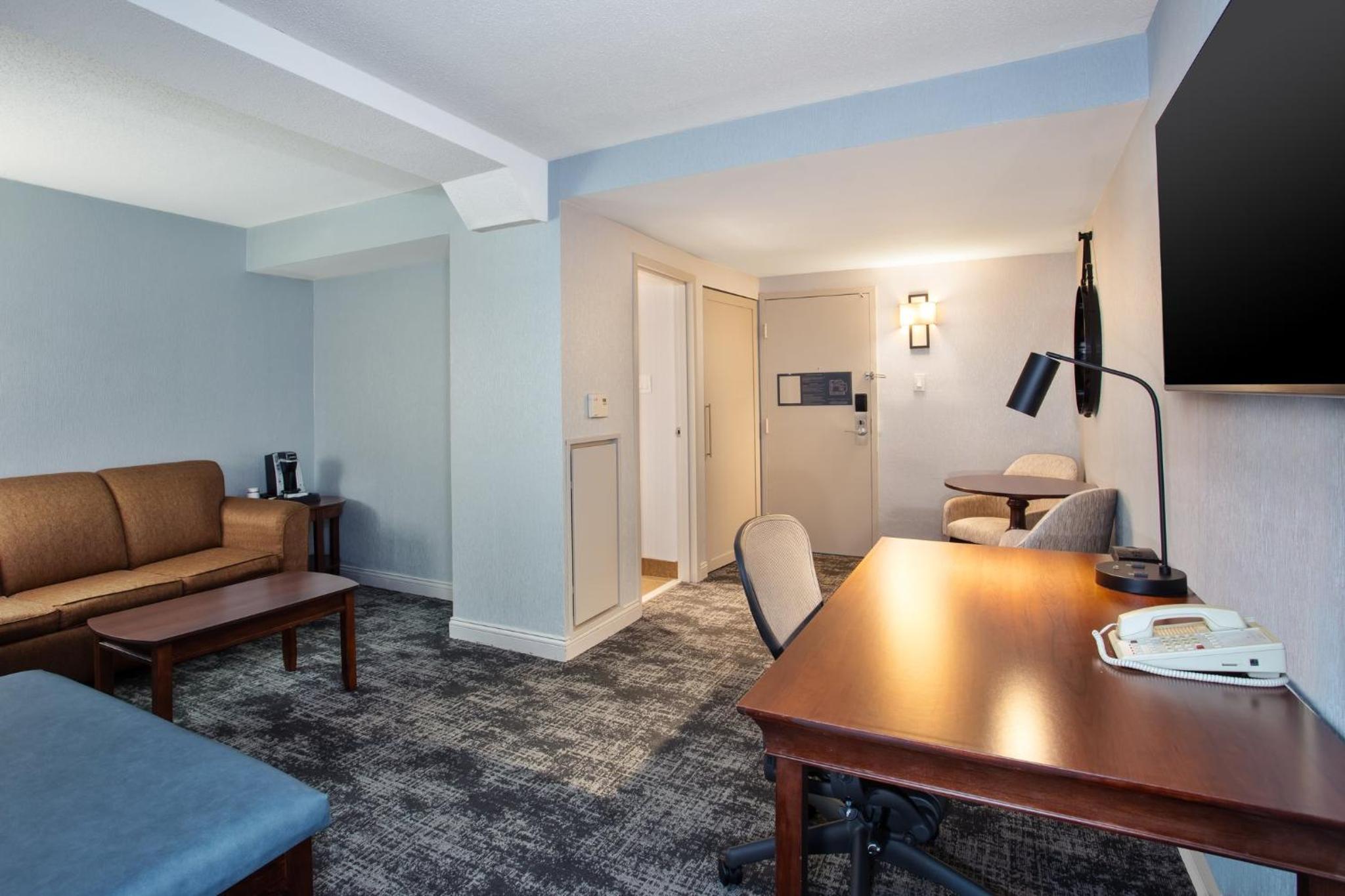 Crowne Plaza Chicago-Northbrook, an IHG Hotel - Property Image 3